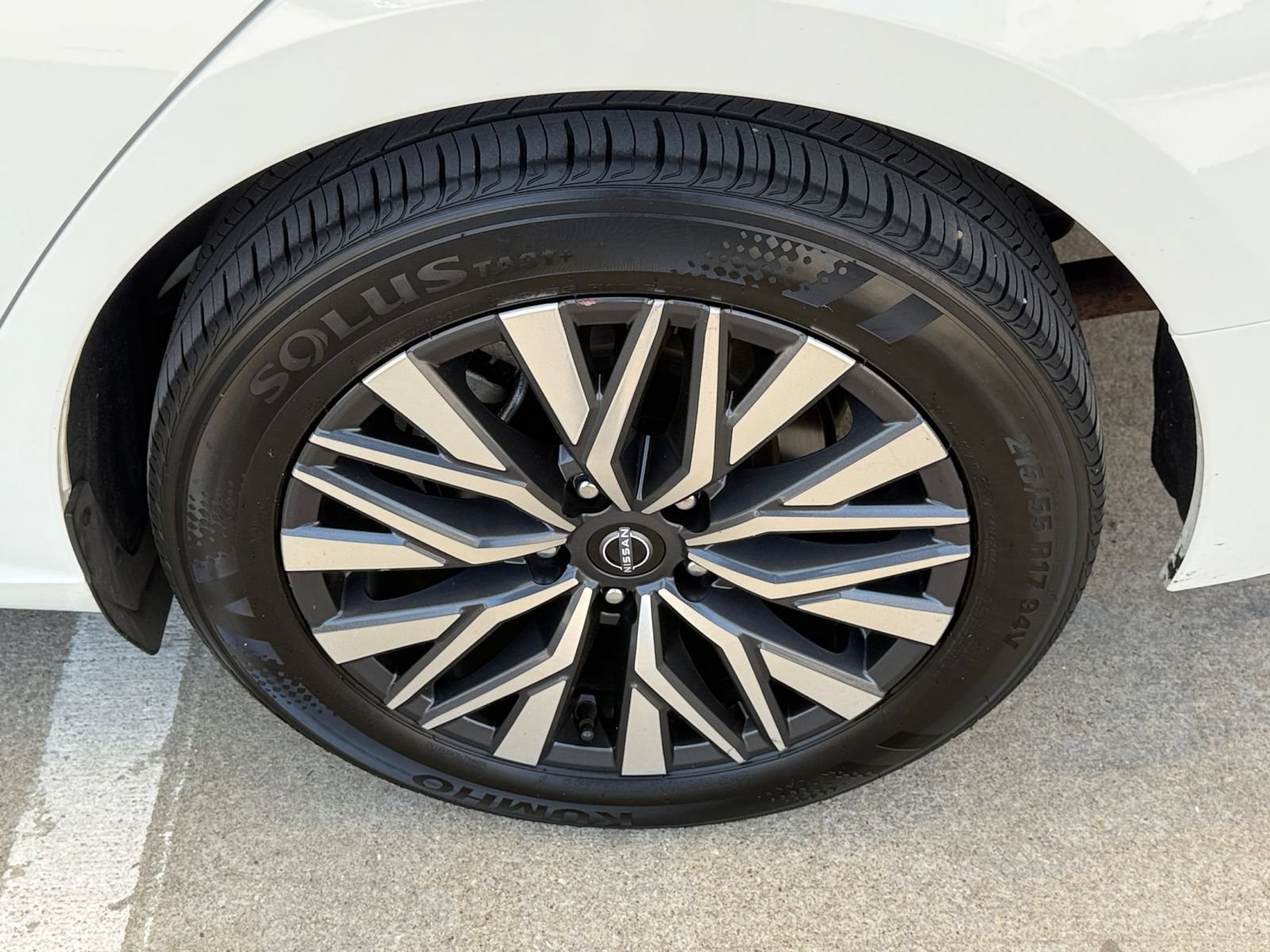 Thumbnail: 2025 Nissan Altima - 30
