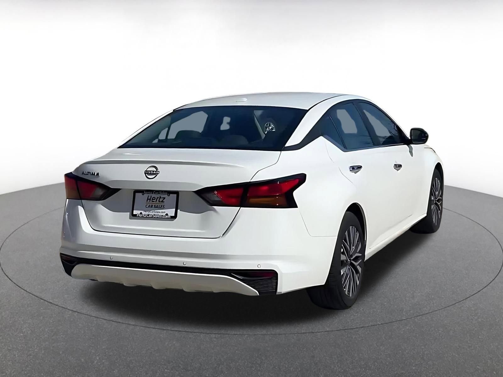Thumbnail: 2025 Nissan Altima - 14