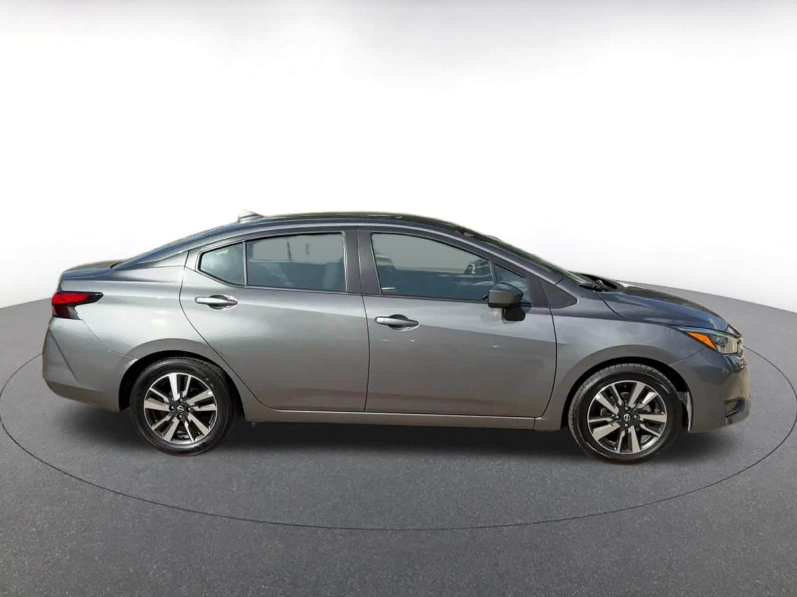 2025 Nissan Versa Sedan SV - Photo 13