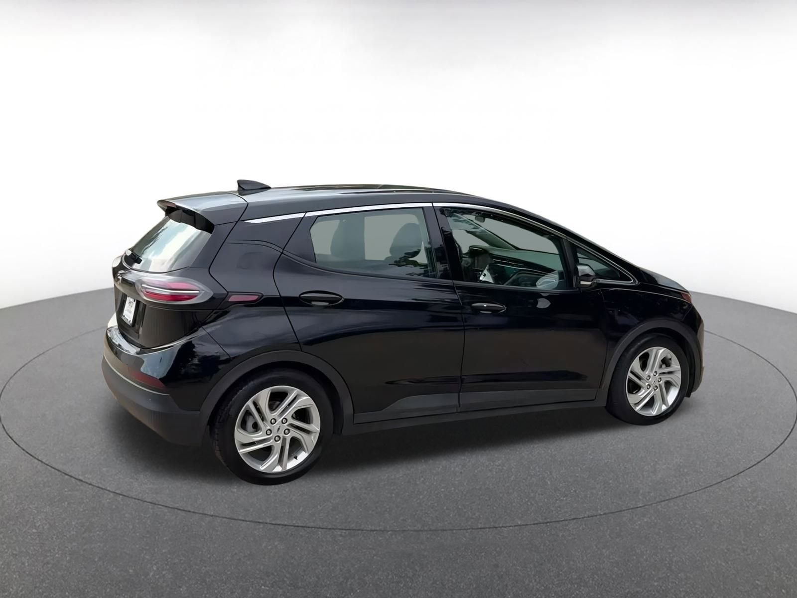 Thumbnail: 2023 Chevrolet Bolt EV - 15