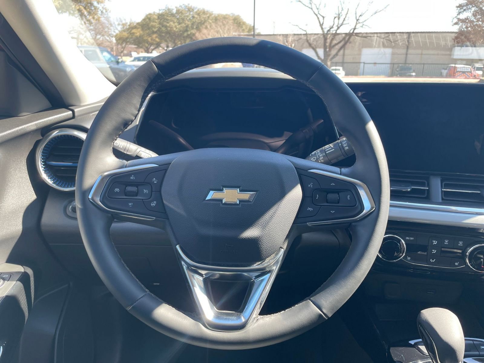 Thumbnail: 2025 Chevrolet Trax - 29