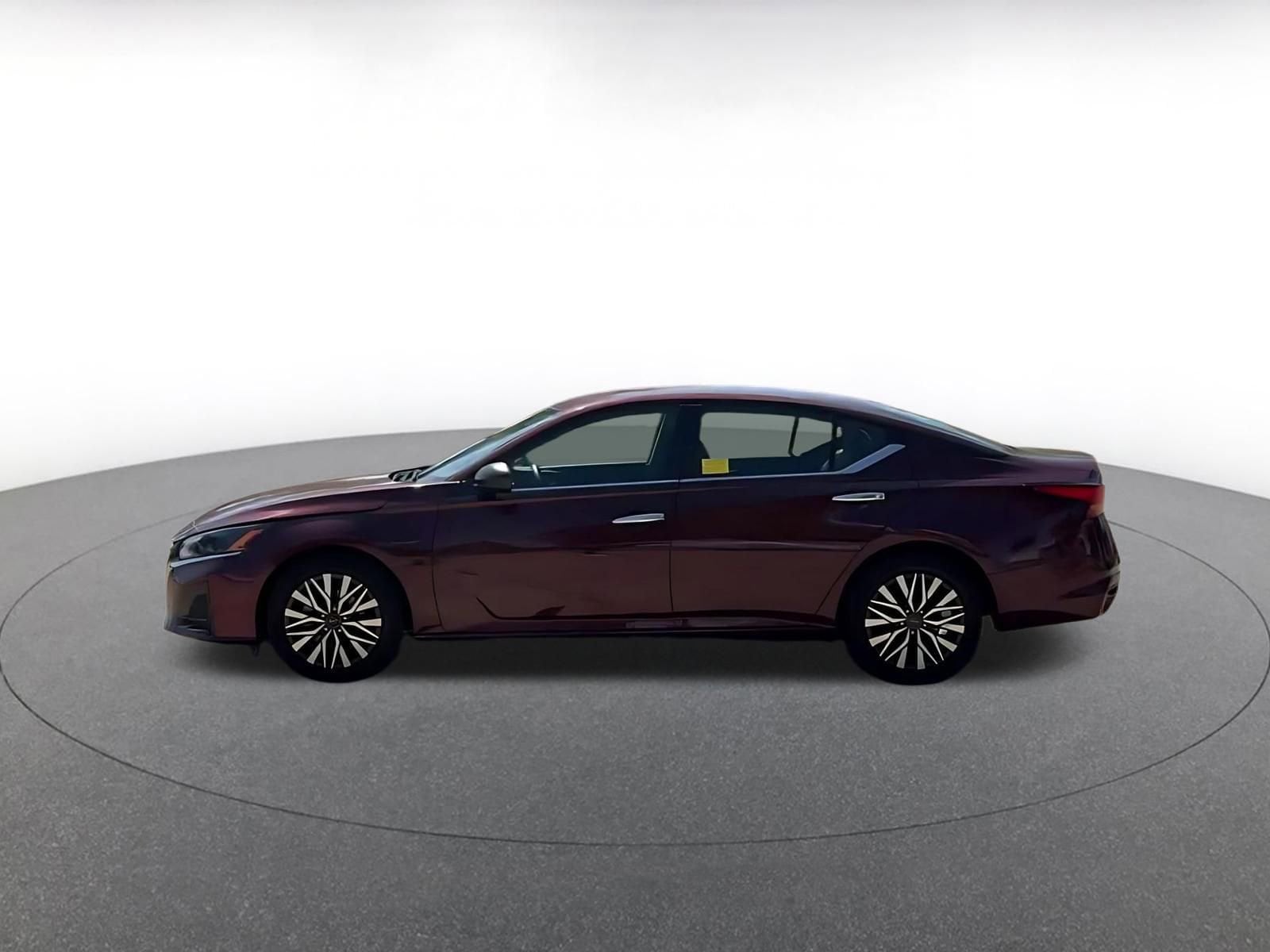 Thumbnail: 2025 Nissan Altima - 8