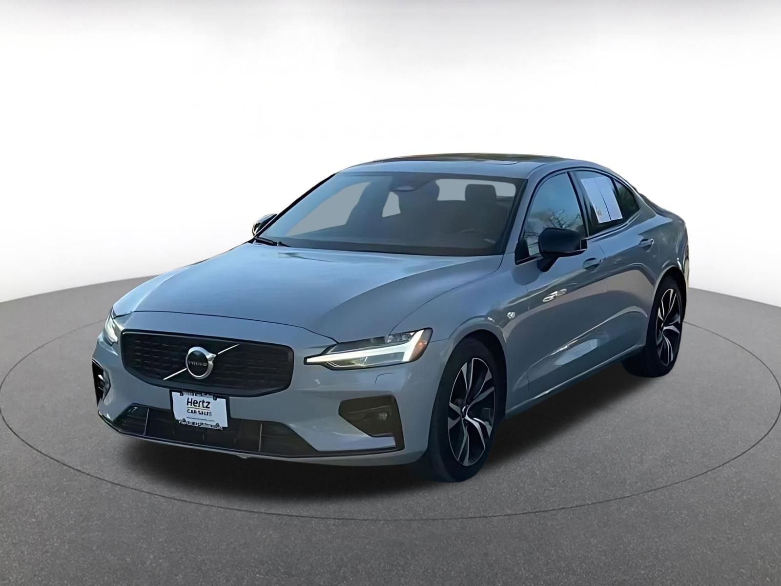 Thumbnail: 2025 Volvo S60 - 7