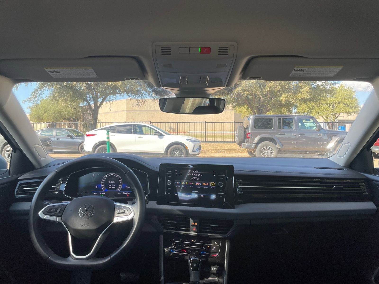 Thumbnail: 2025 Volkswagen Jetta - 33