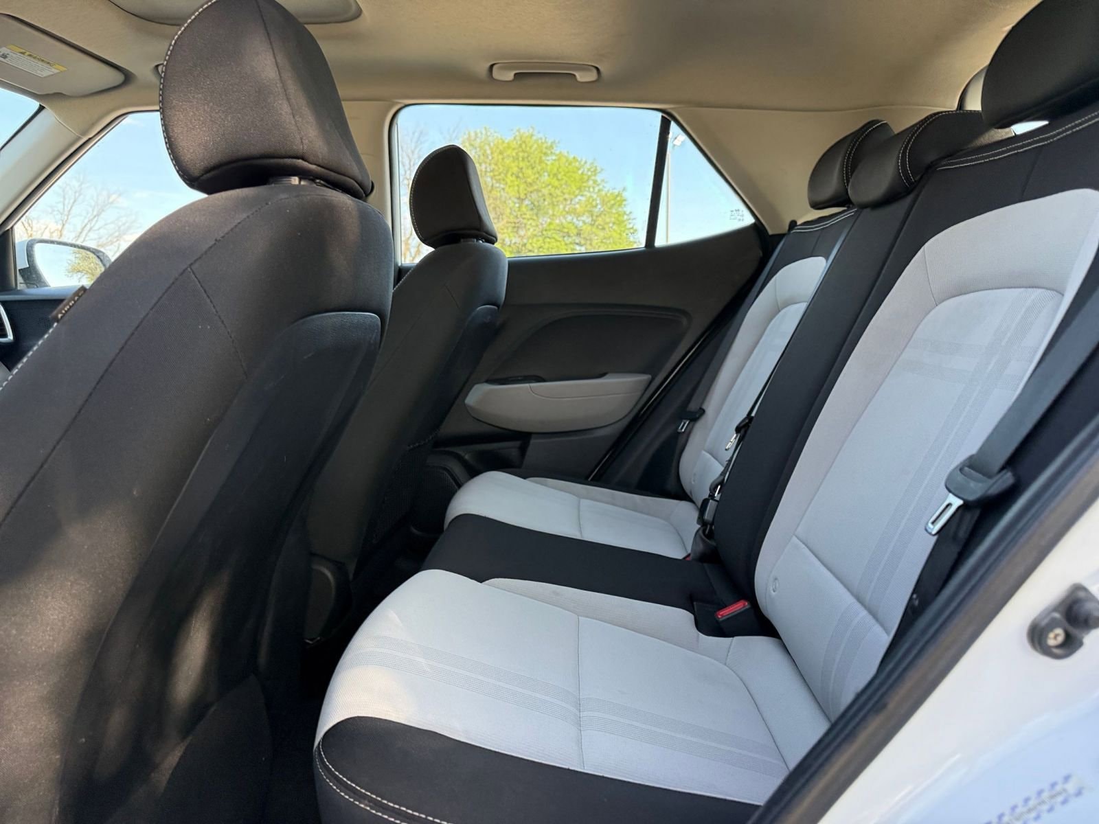 Thumbnail: 2023 Hyundai Venue - 25