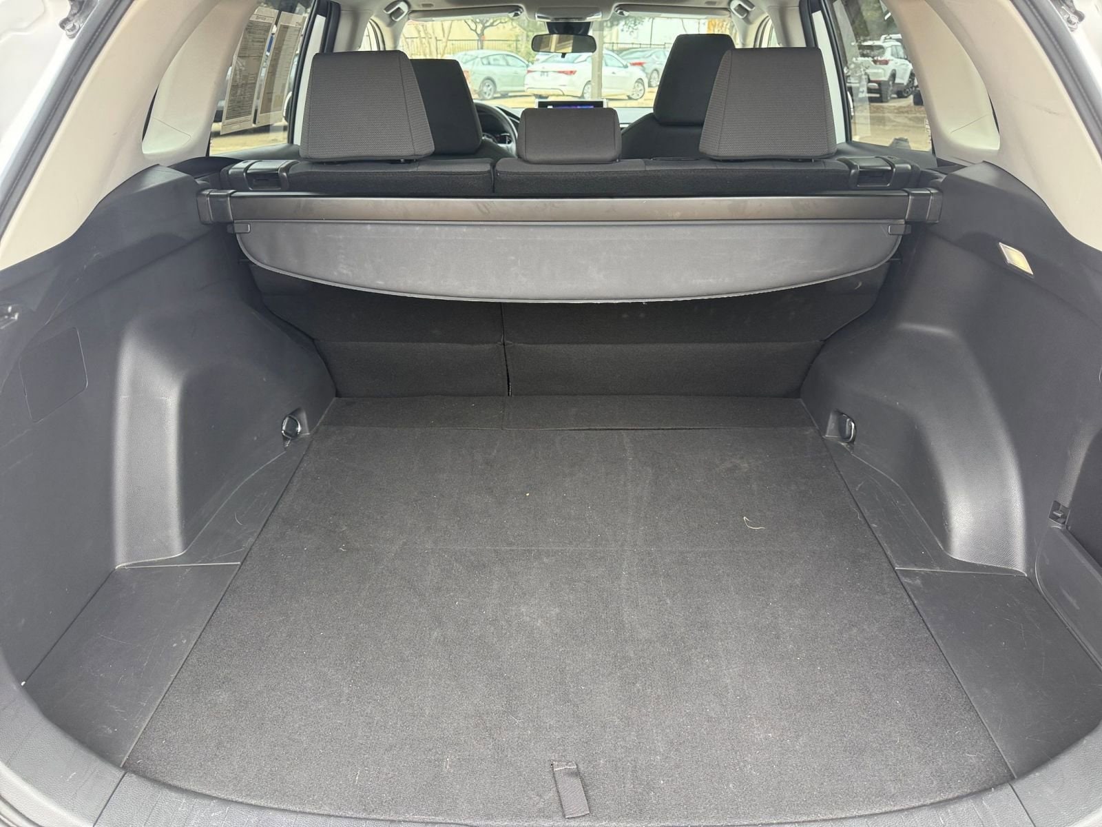 Thumbnail: 2025 Toyota RAV4 - 32