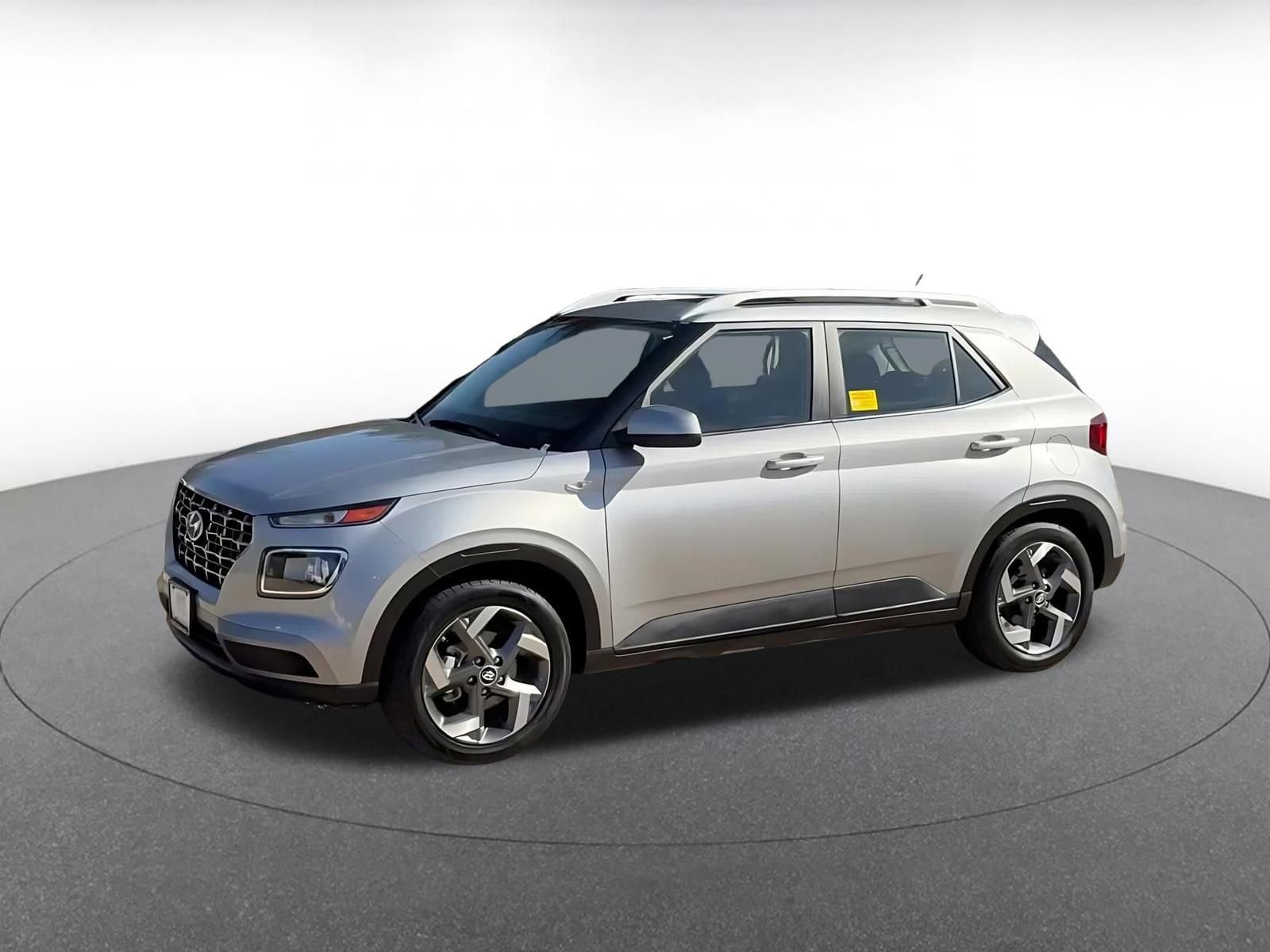 Thumbnail: 2025 Hyundai Venue - 8