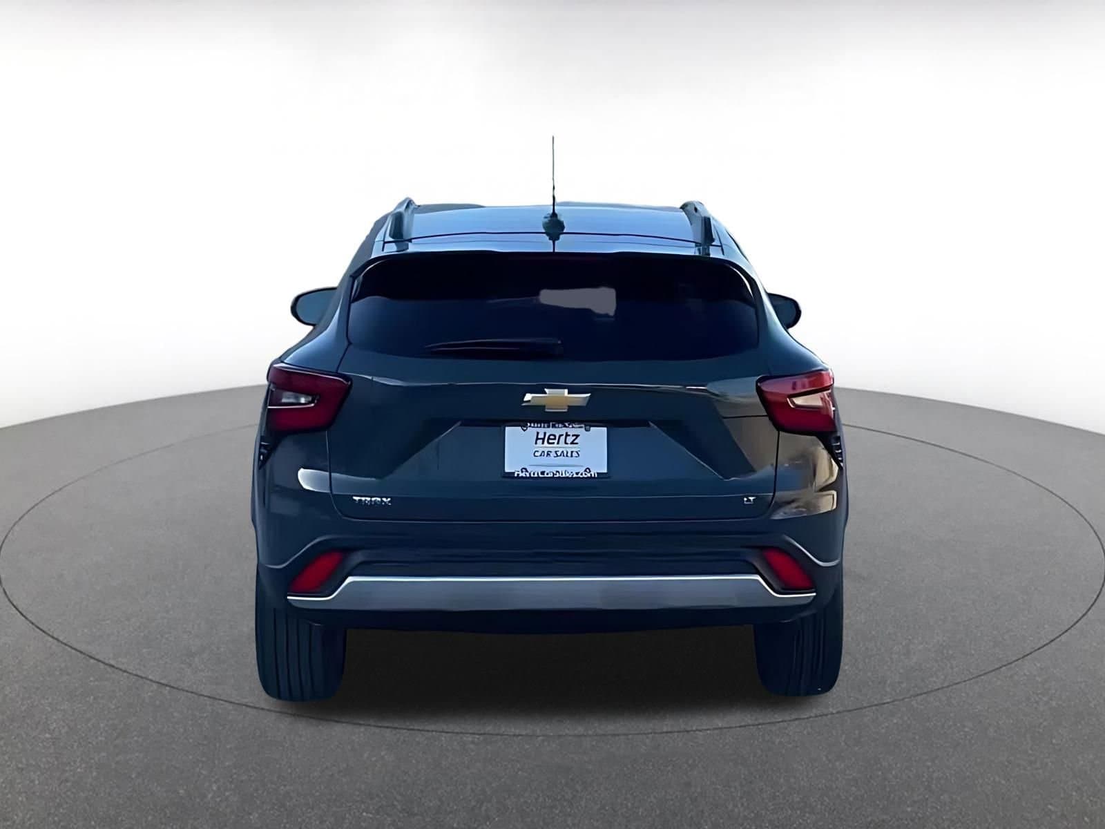 Thumbnail: 2025 Chevrolet Trax - 12