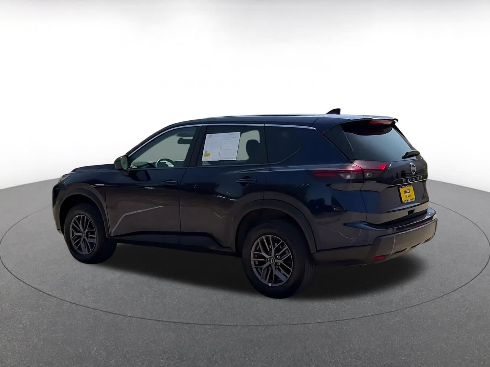Thumbnail: 2026 Nissan Rogue - 8