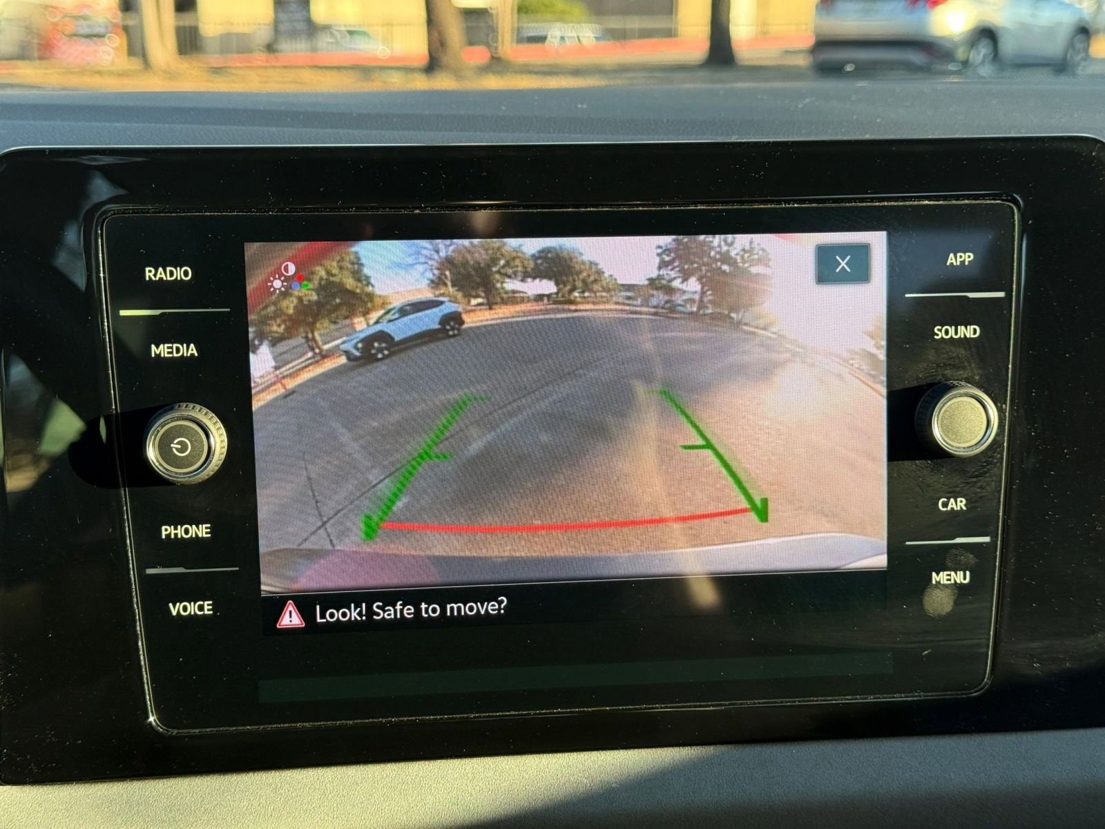 Thumbnail: 2025 Volkswagen Jetta - 17