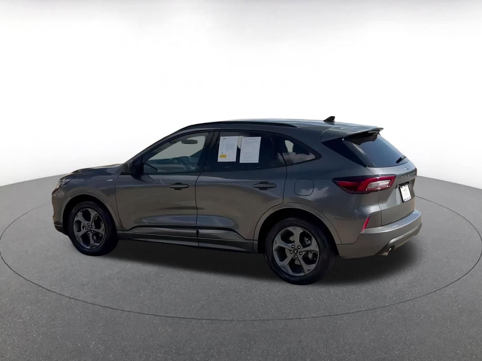Thumbnail: 2023 Ford Escape - 10