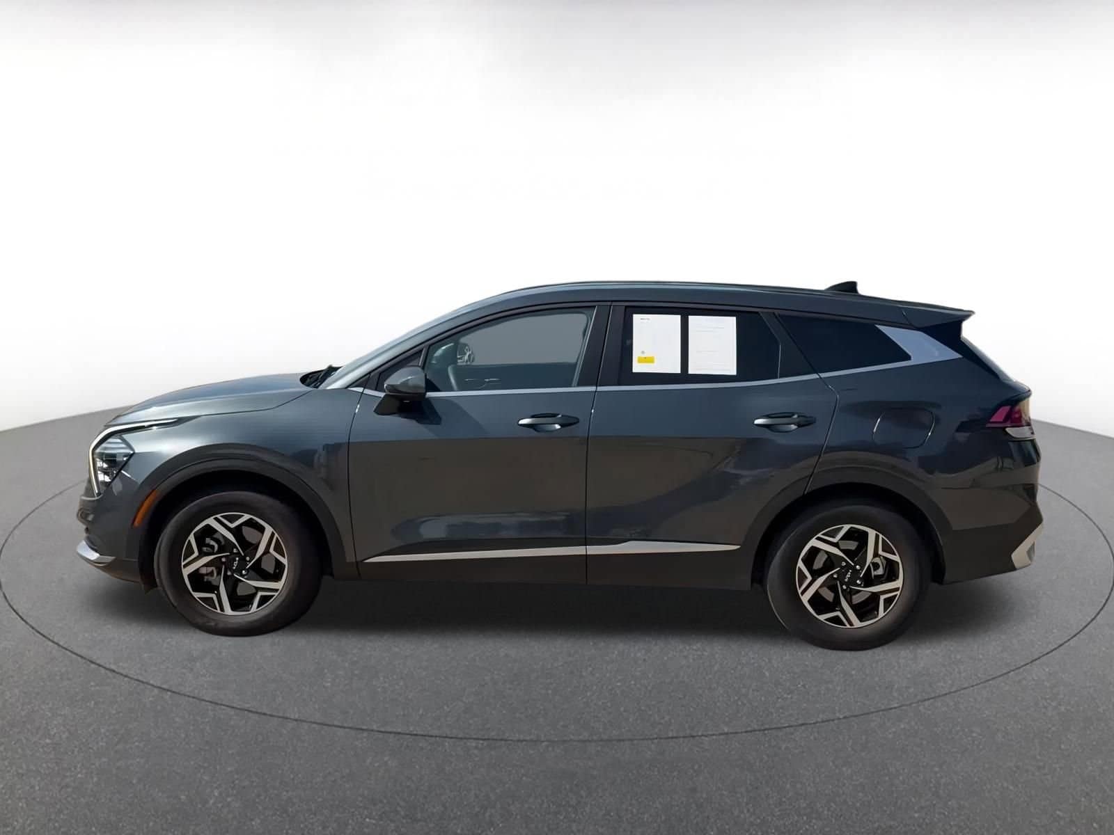 Thumbnail: 2024 Kia Sportage - 9
