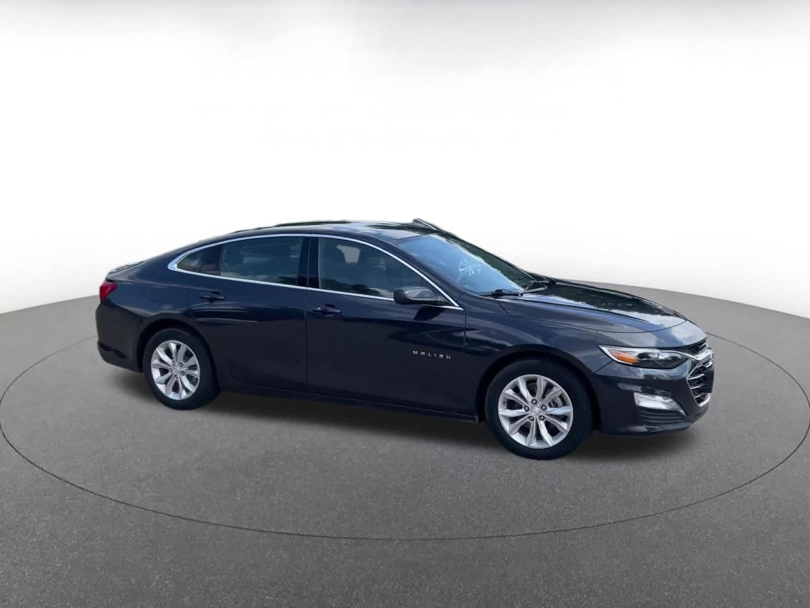 Thumbnail: 2023 Chevrolet Malibu - 2