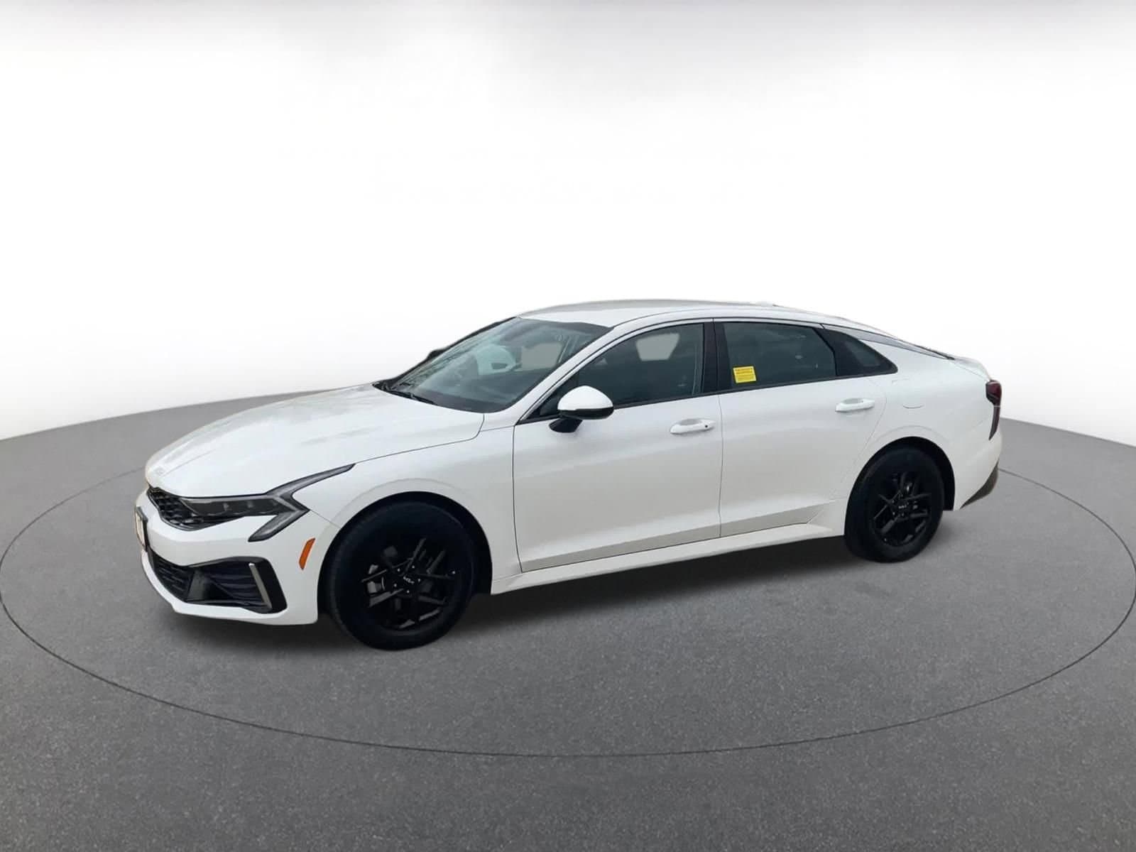 Thumbnail: 2025 Kia K5 - 9