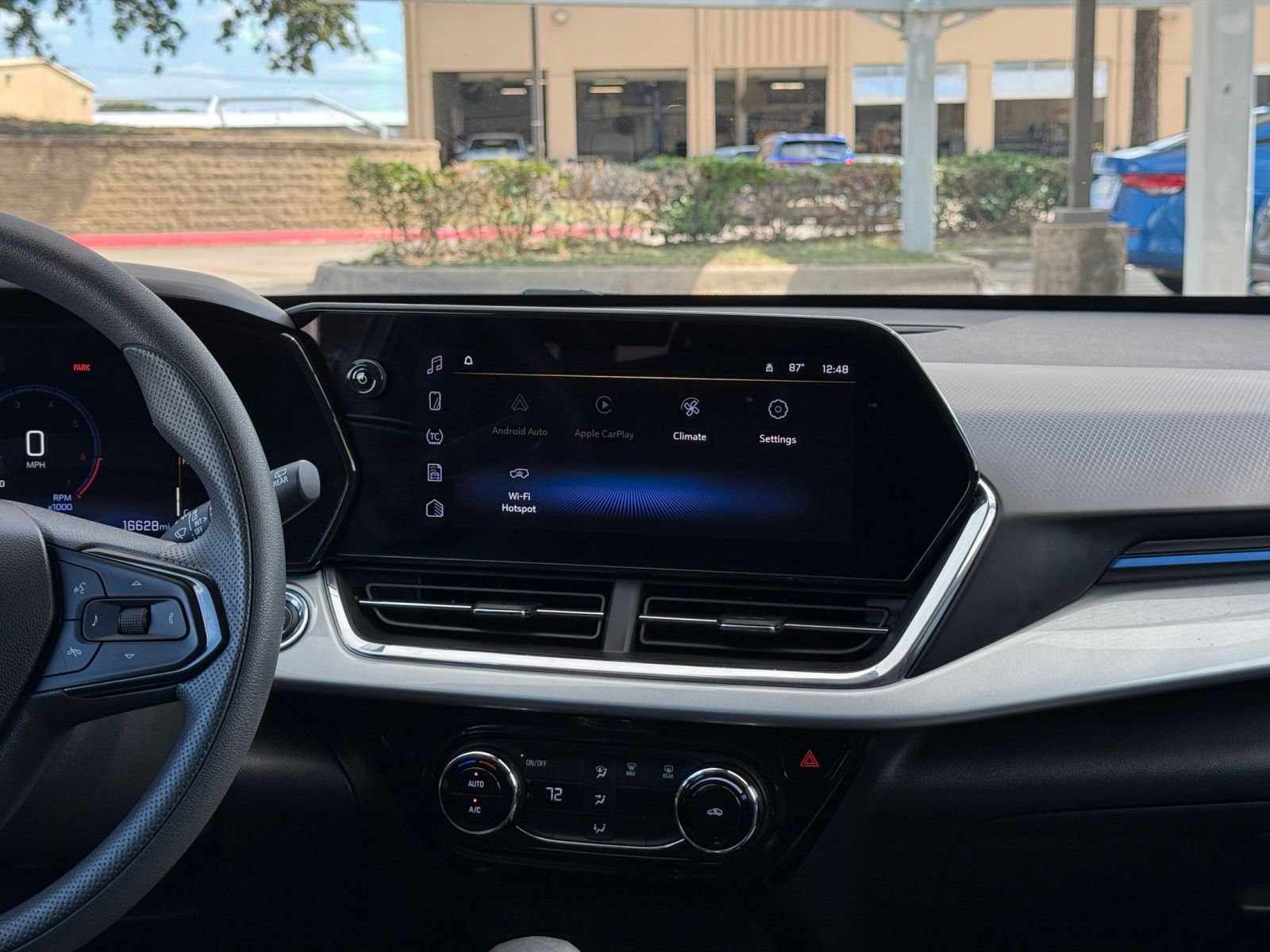 Thumbnail: 2025 Chevrolet Trax - 18