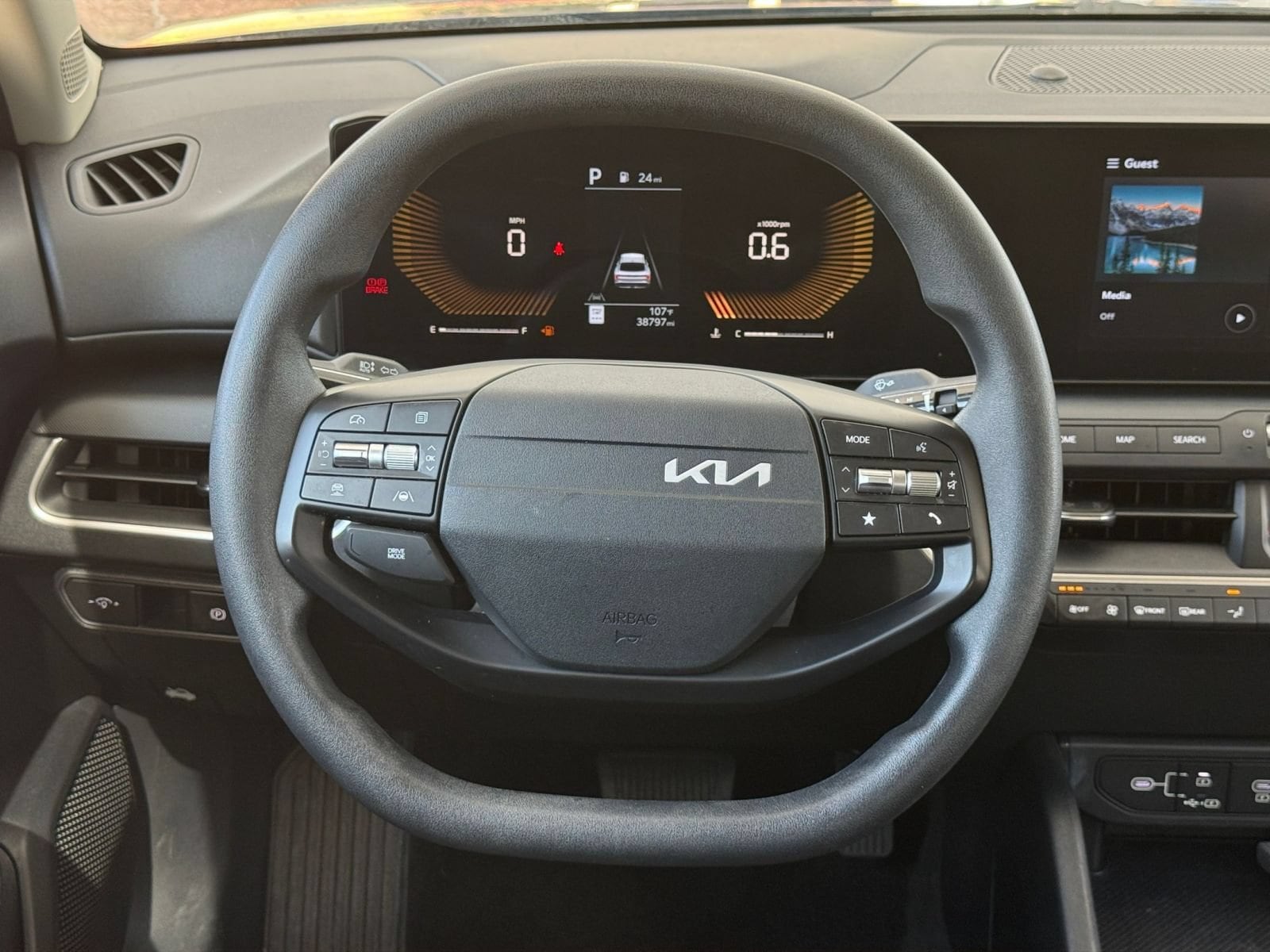 Thumbnail: 2025 Kia K4 - 30