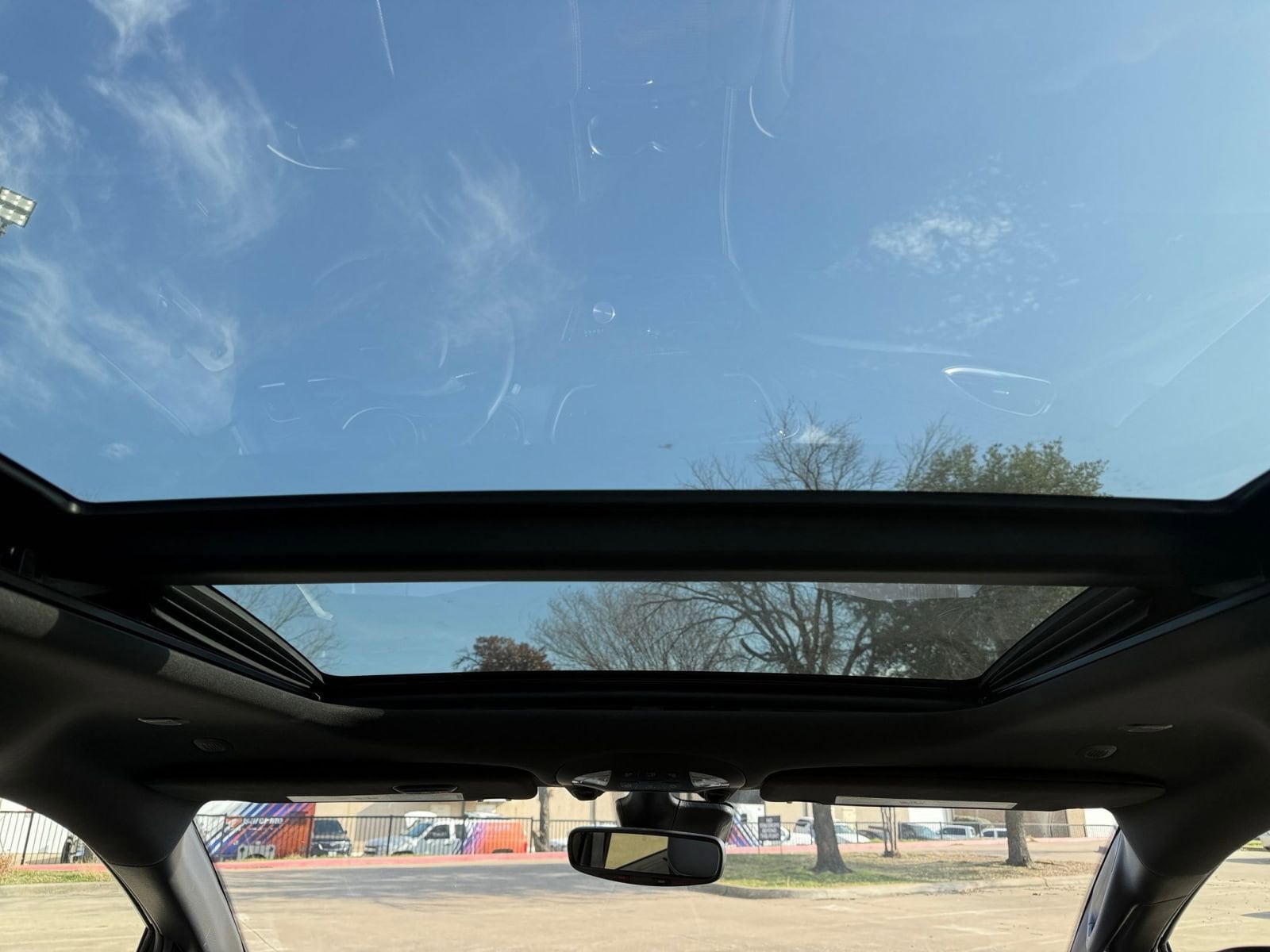 Thumbnail: 2025 Chrysler Pacifica - 32