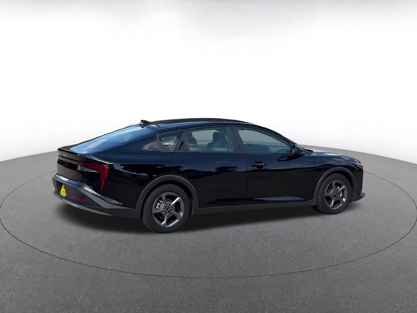Thumbnail: 2025 Kia K4 - 14