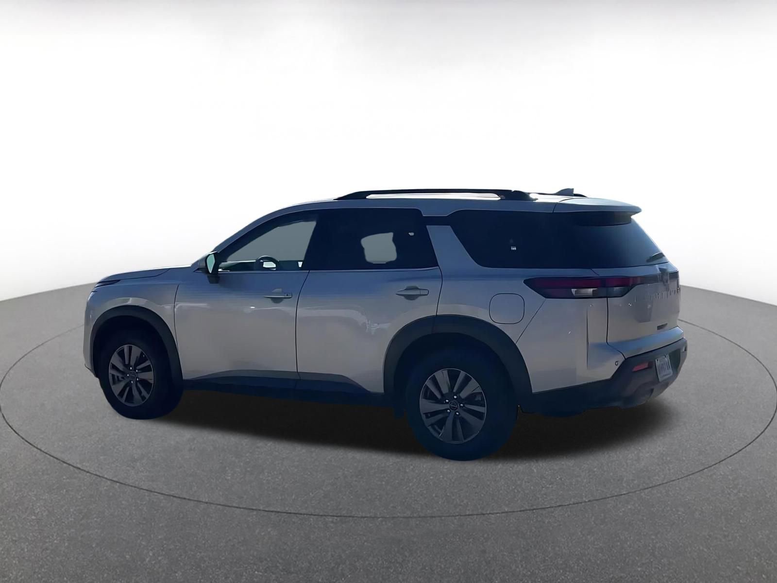 Thumbnail: 2025 Nissan Pathfinder - 10