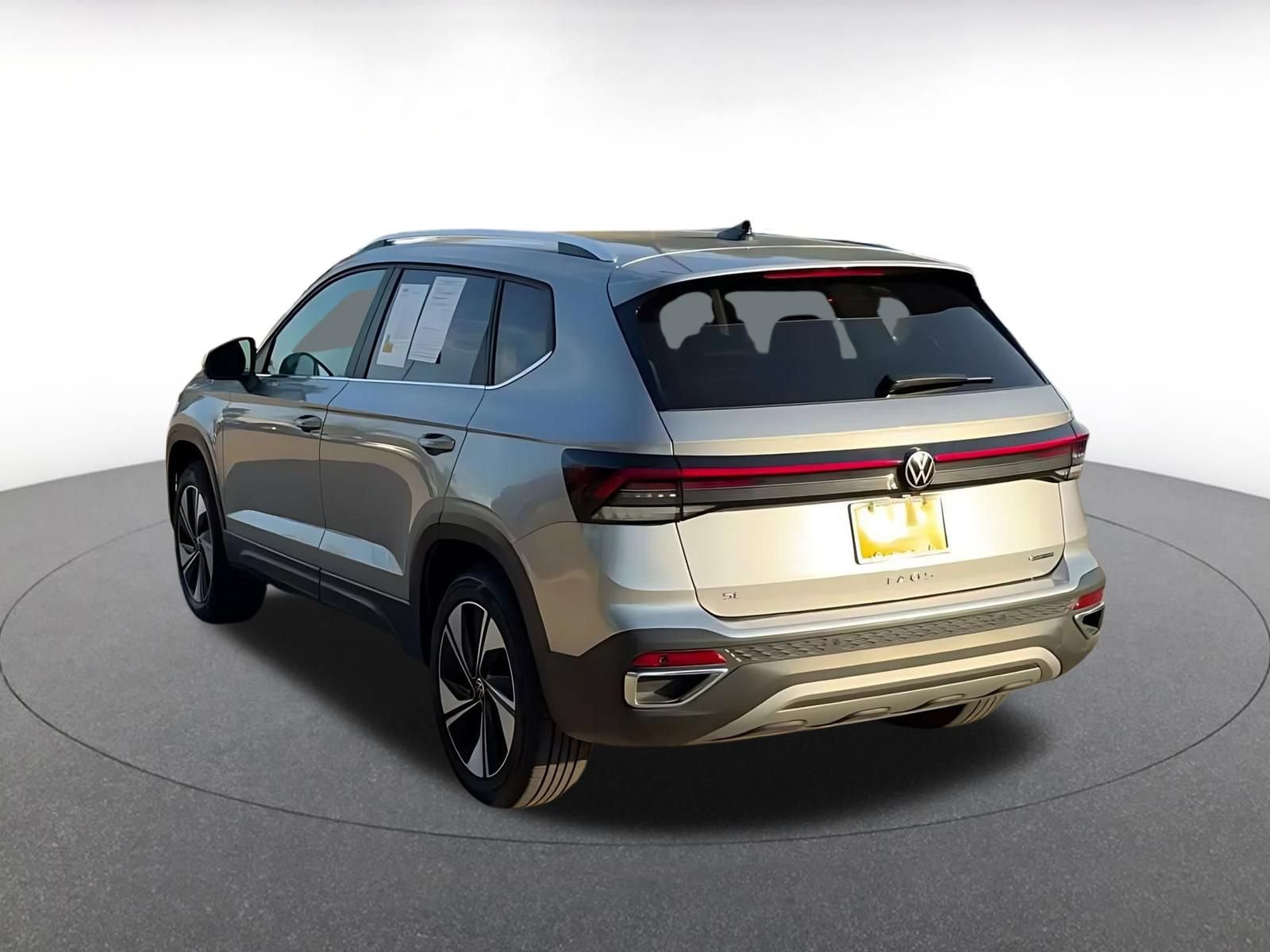 Thumbnail: 2026 Volkswagen Taos - 10