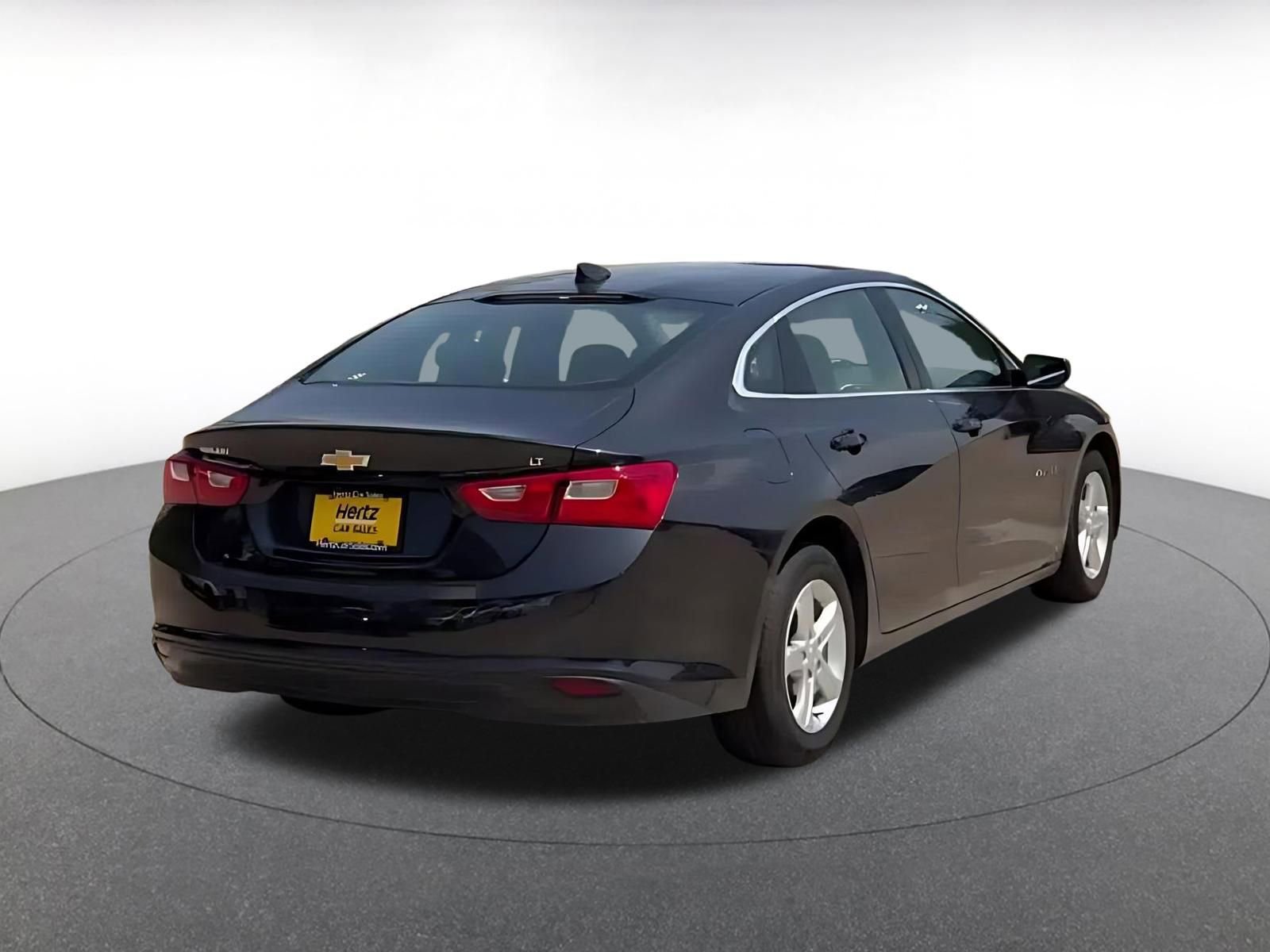 Thumbnail: 2023 Chevrolet Malibu - 14