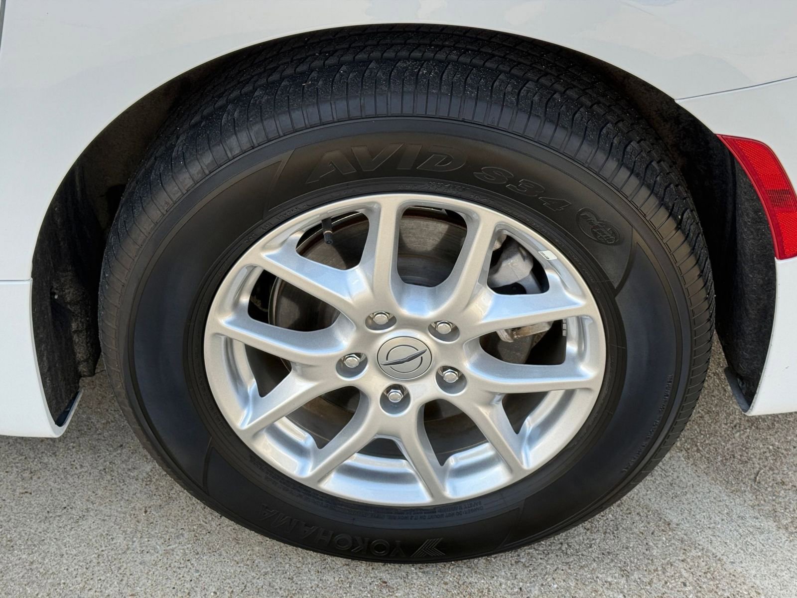 Thumbnail: 2025 Chrysler Pacifica - 32