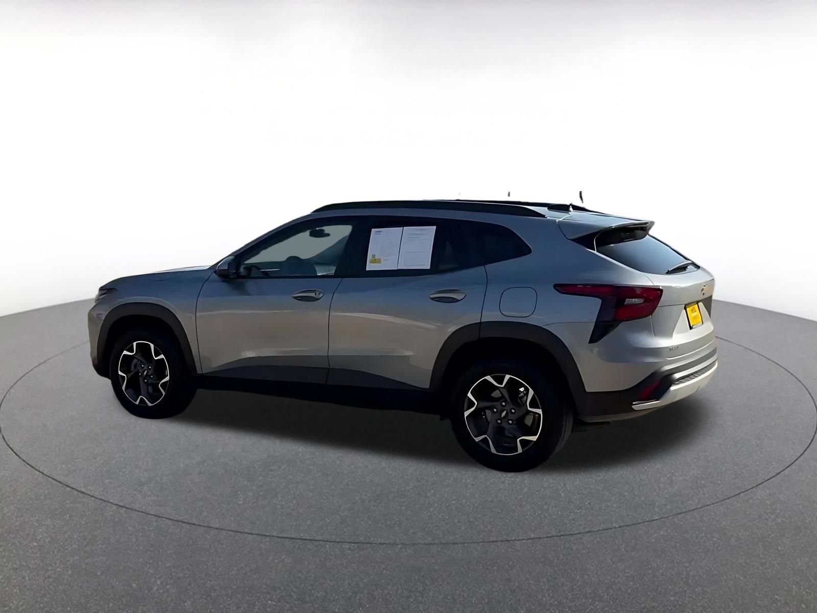 Thumbnail: 2025 Chevrolet Trax - 10