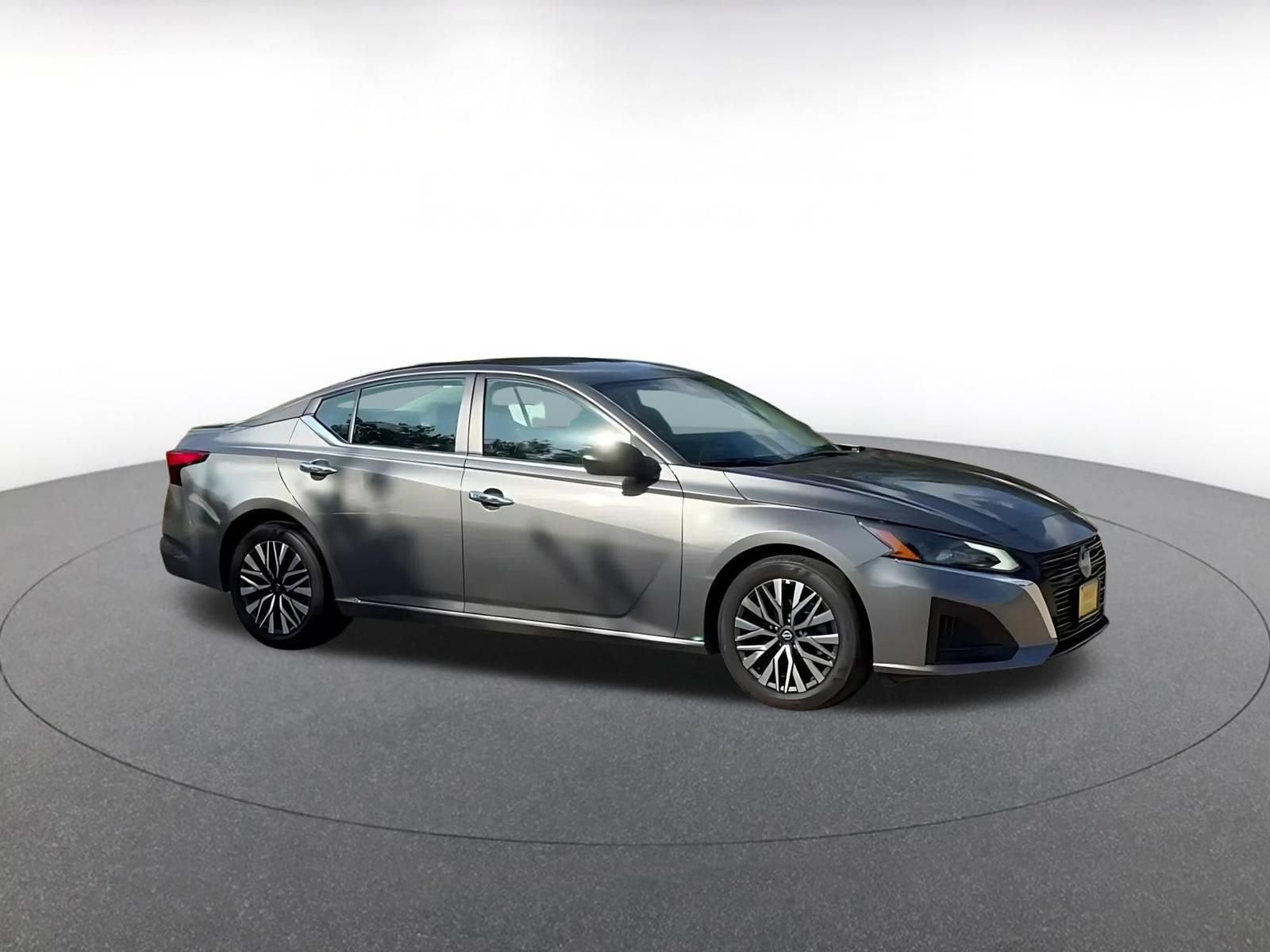 Thumbnail: 2025 Nissan Altima - 2