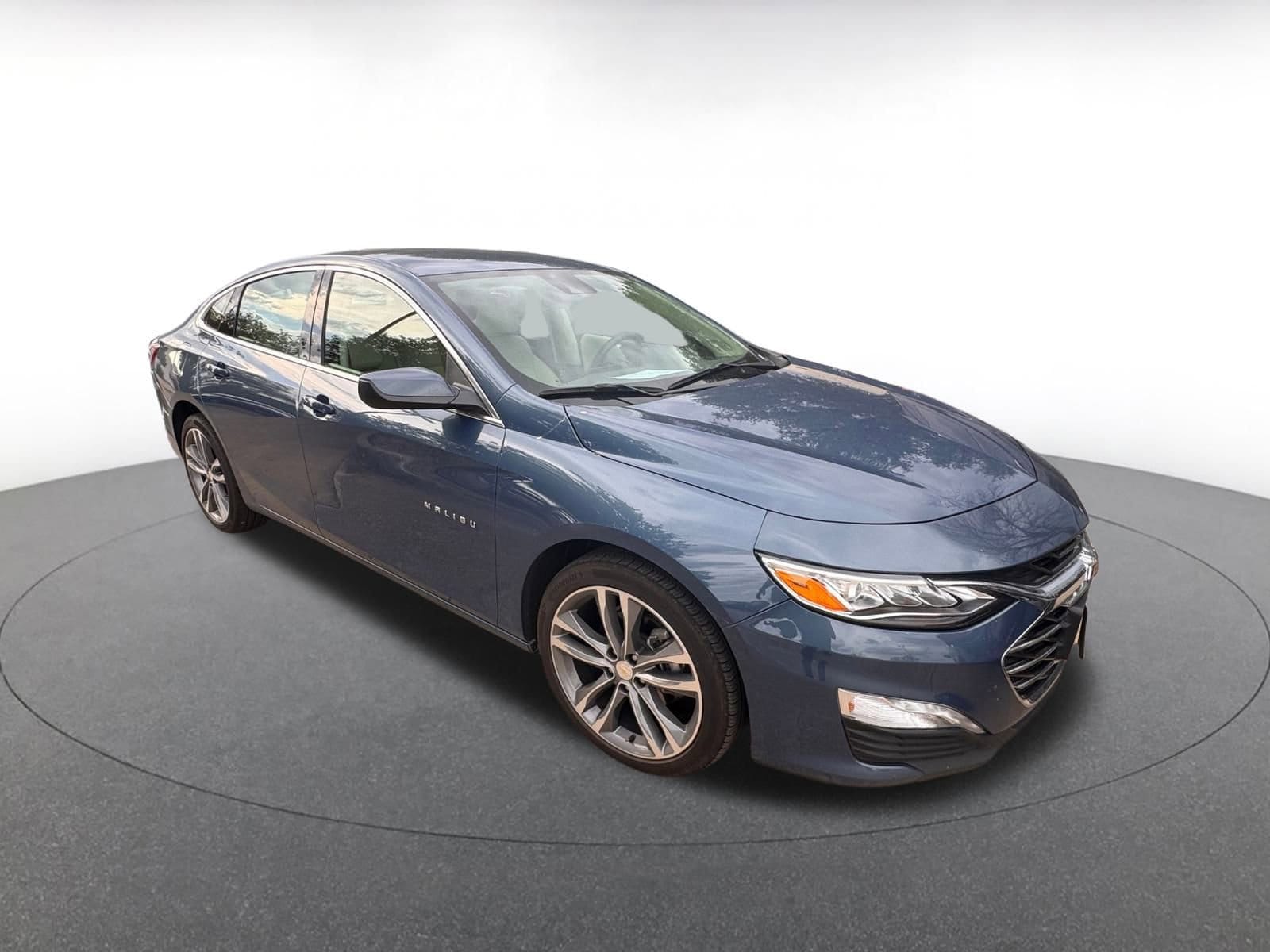 Thumbnail: 2024 Chevrolet Malibu - 2