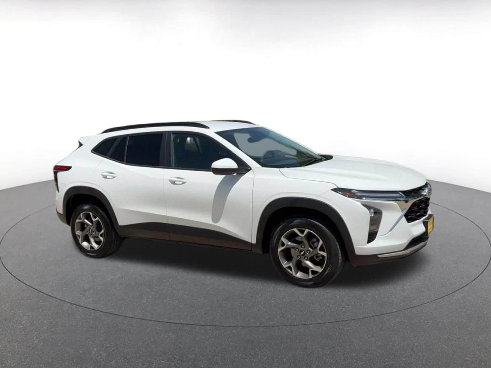 Thumbnail: 2025 Chevrolet Trax - 2