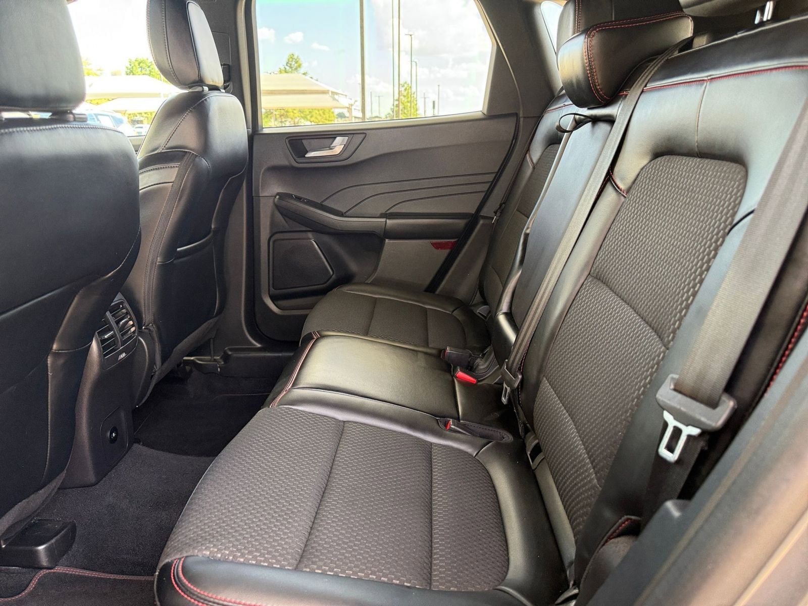 Thumbnail: 2023 Ford Escape - 25