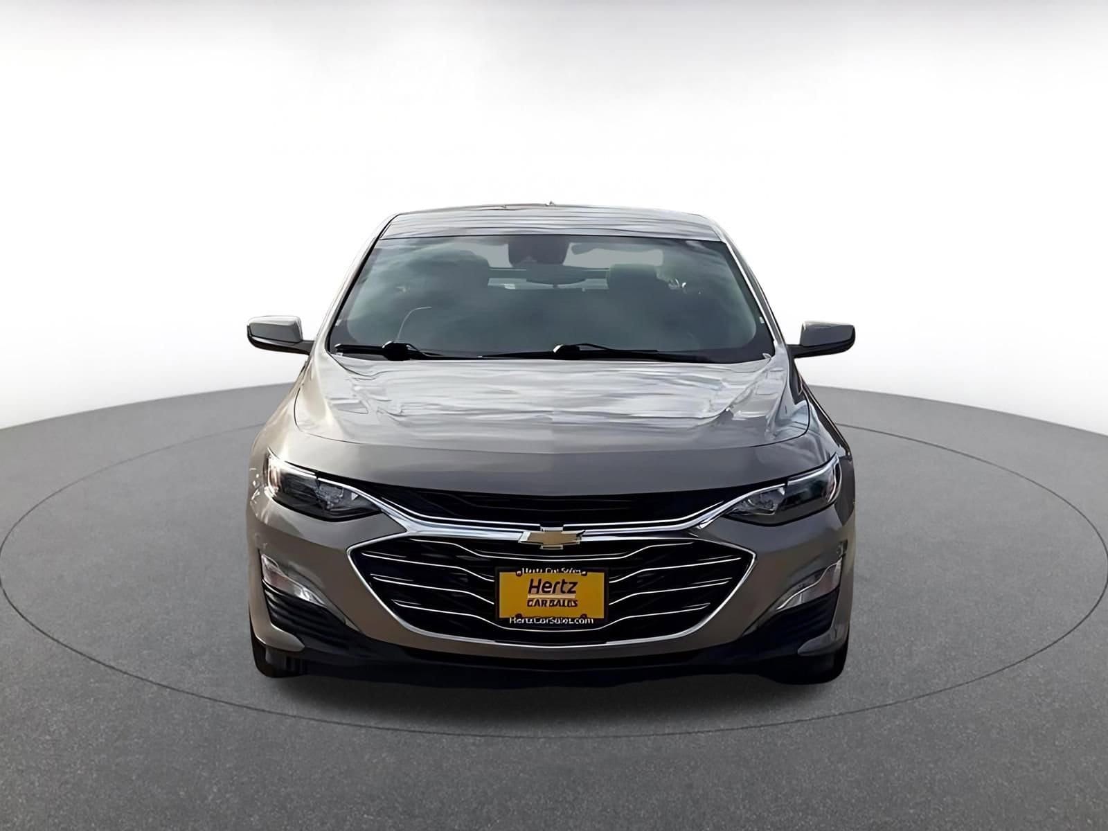 Thumbnail: 2023 Chevrolet Malibu - 4
