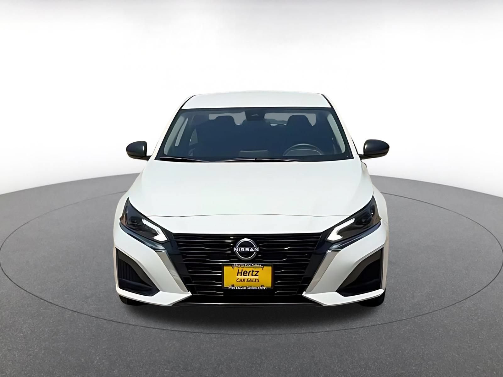 Thumbnail: 2025 Nissan Altima - 4