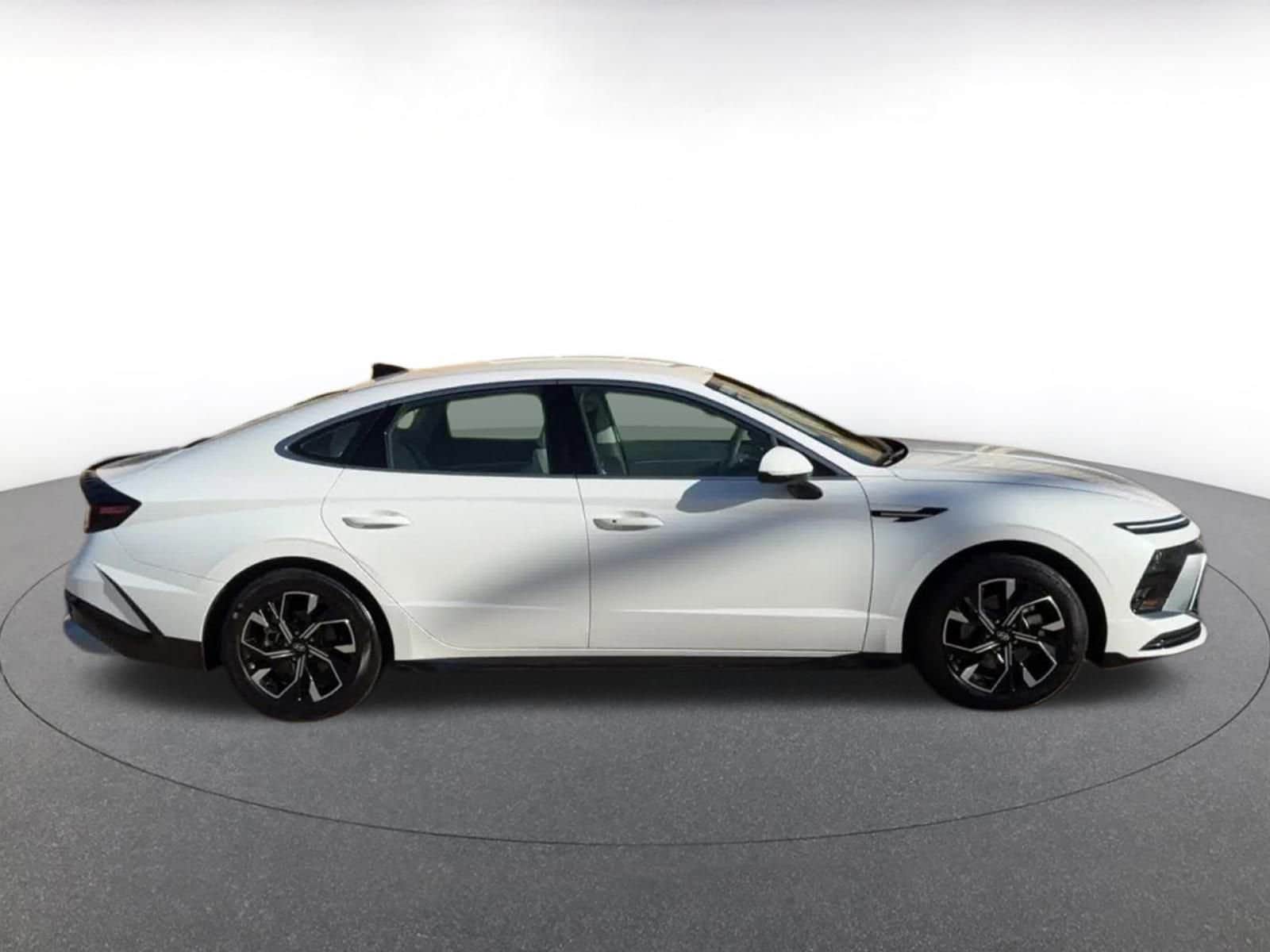 Thumbnail: 2025 Hyundai Sonata - 16