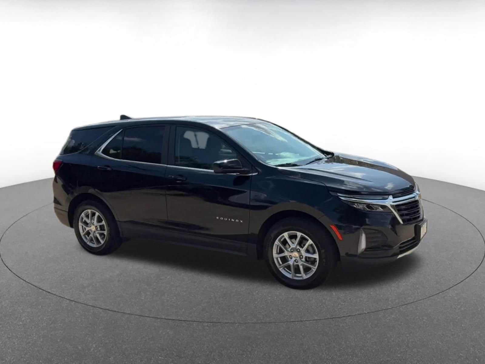 Thumbnail: 2024 Chevrolet Equinox - 2