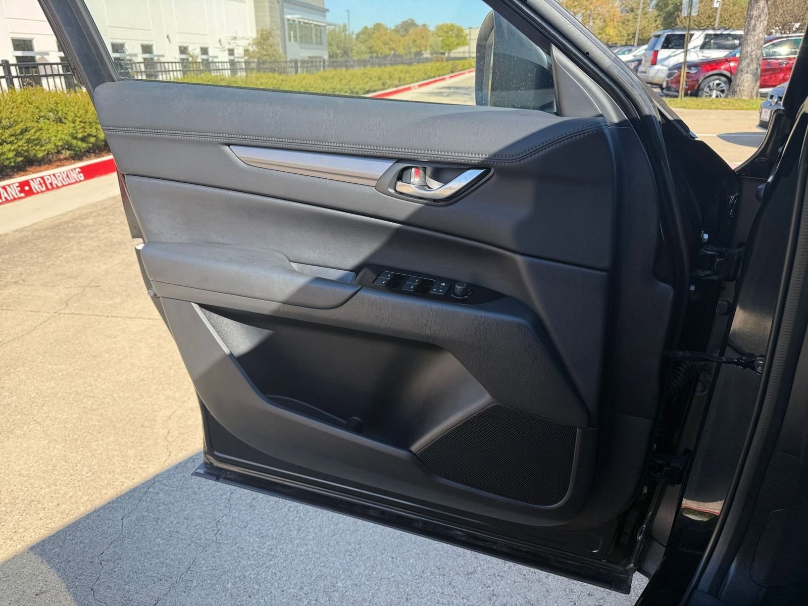 Thumbnail: 2025 Mazda CX-5 - 20