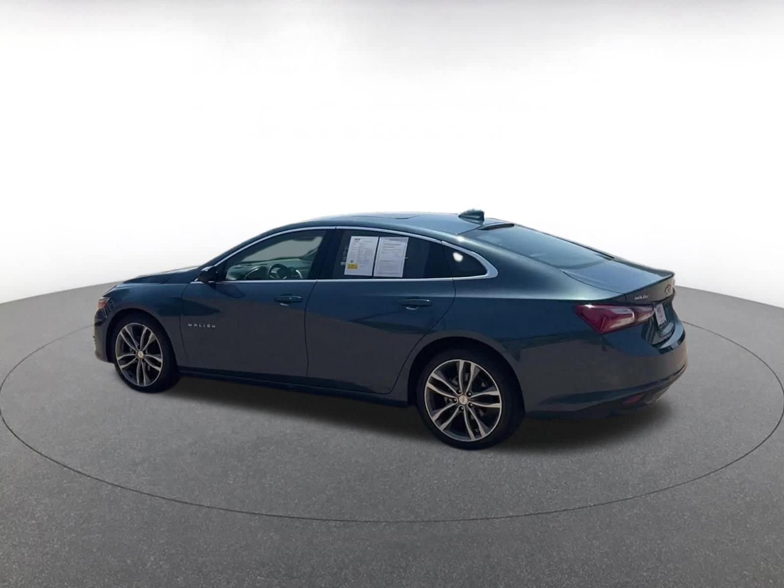 Thumbnail: 2024 Chevrolet Malibu - 10
