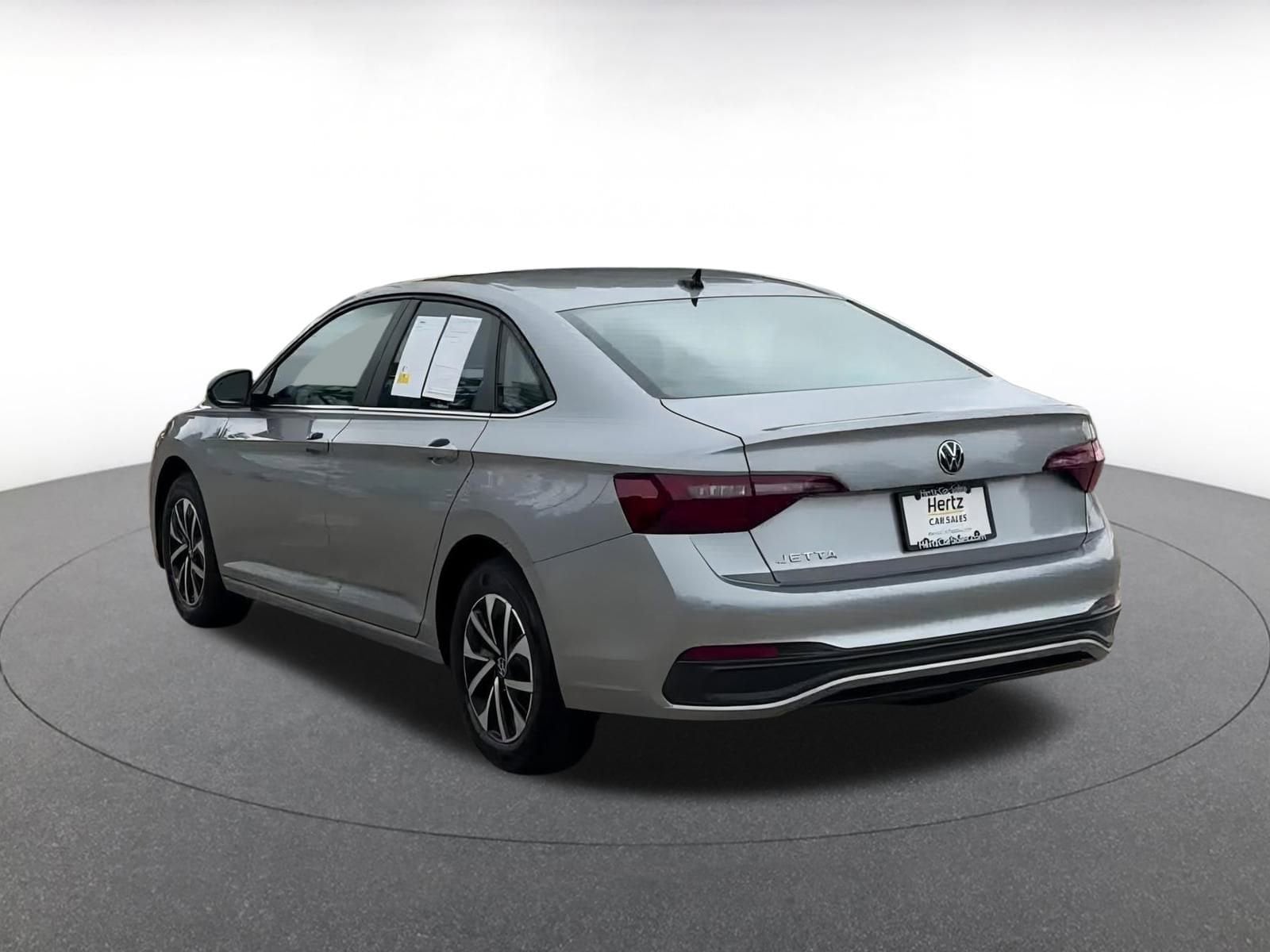 Thumbnail: 2024 Volkswagen Jetta - 5