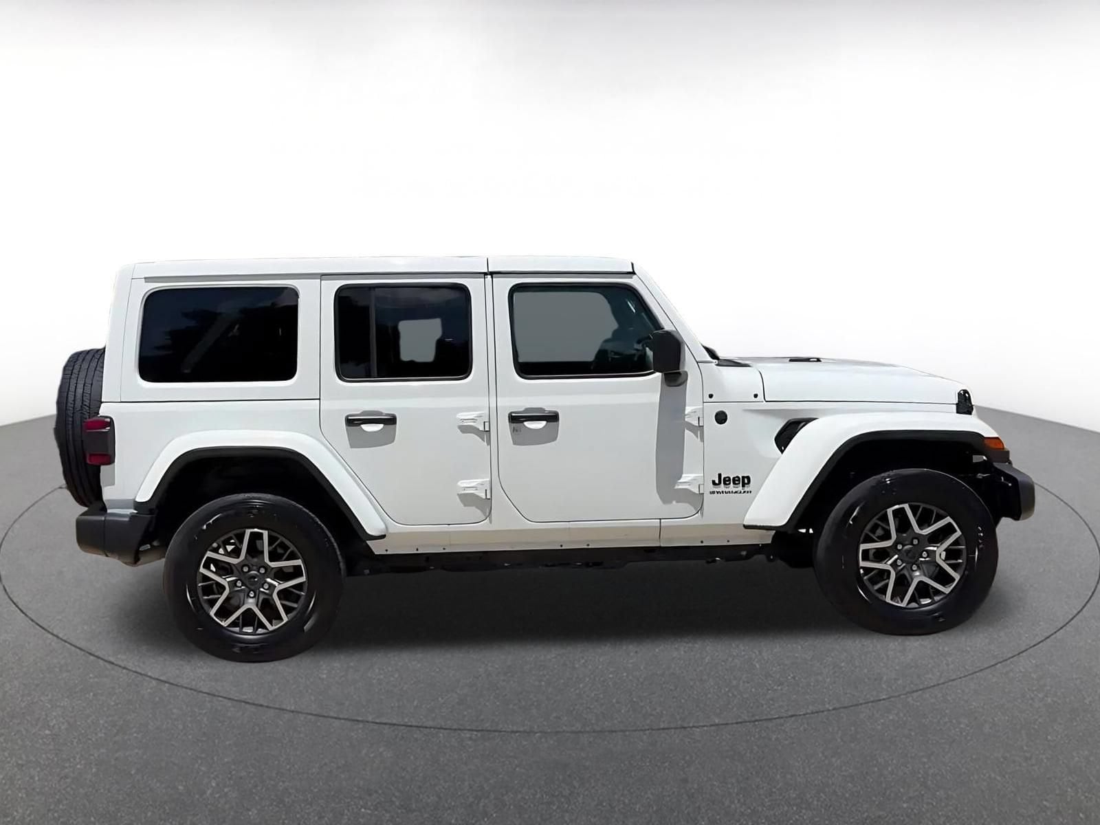 Thumbnail: 2025 Jeep Wrangler - 16