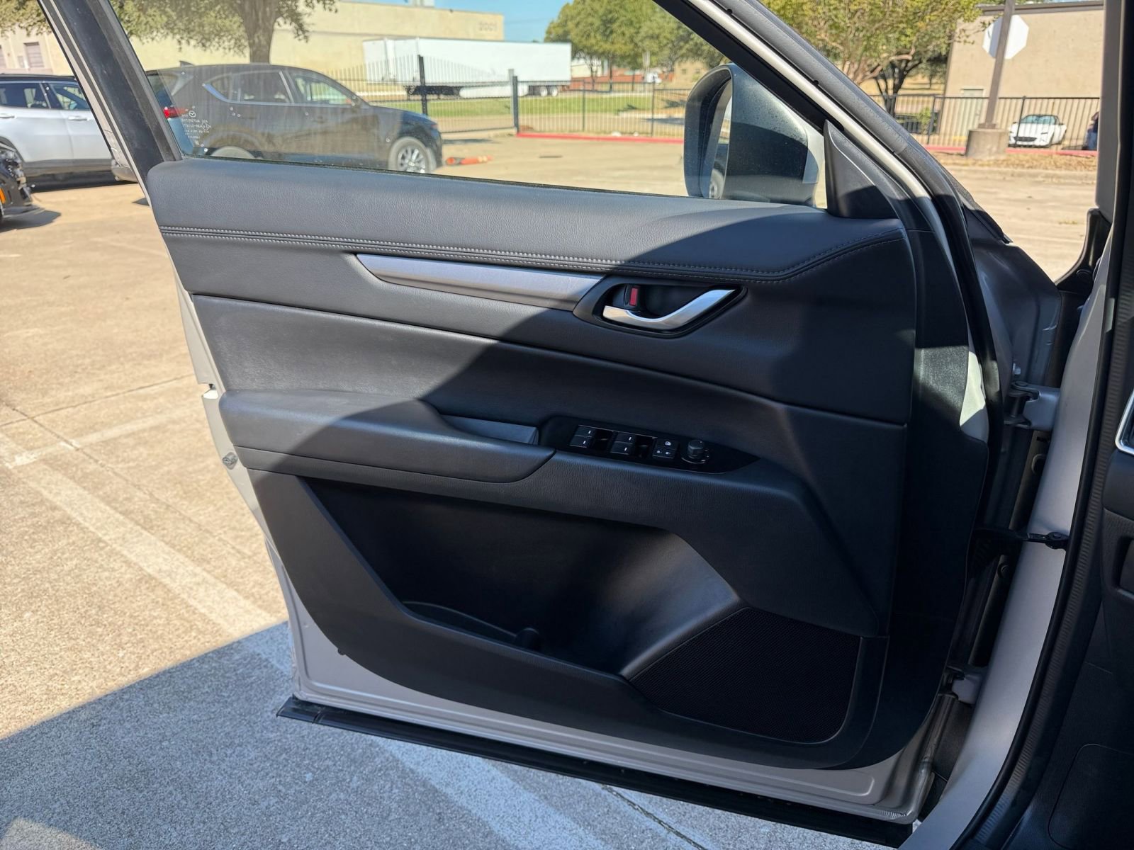 Thumbnail: 2025 Mazda CX-5 - 20