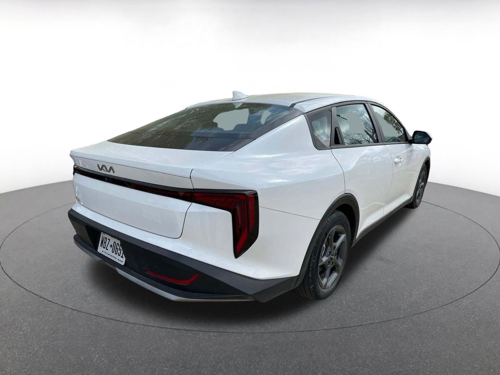 Thumbnail: 2025 Kia K4 - 5