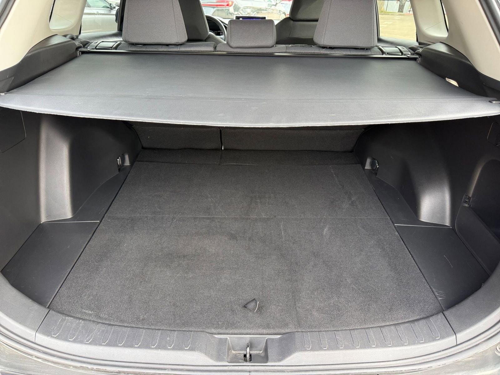 Thumbnail: 2025 Toyota RAV4 - 33