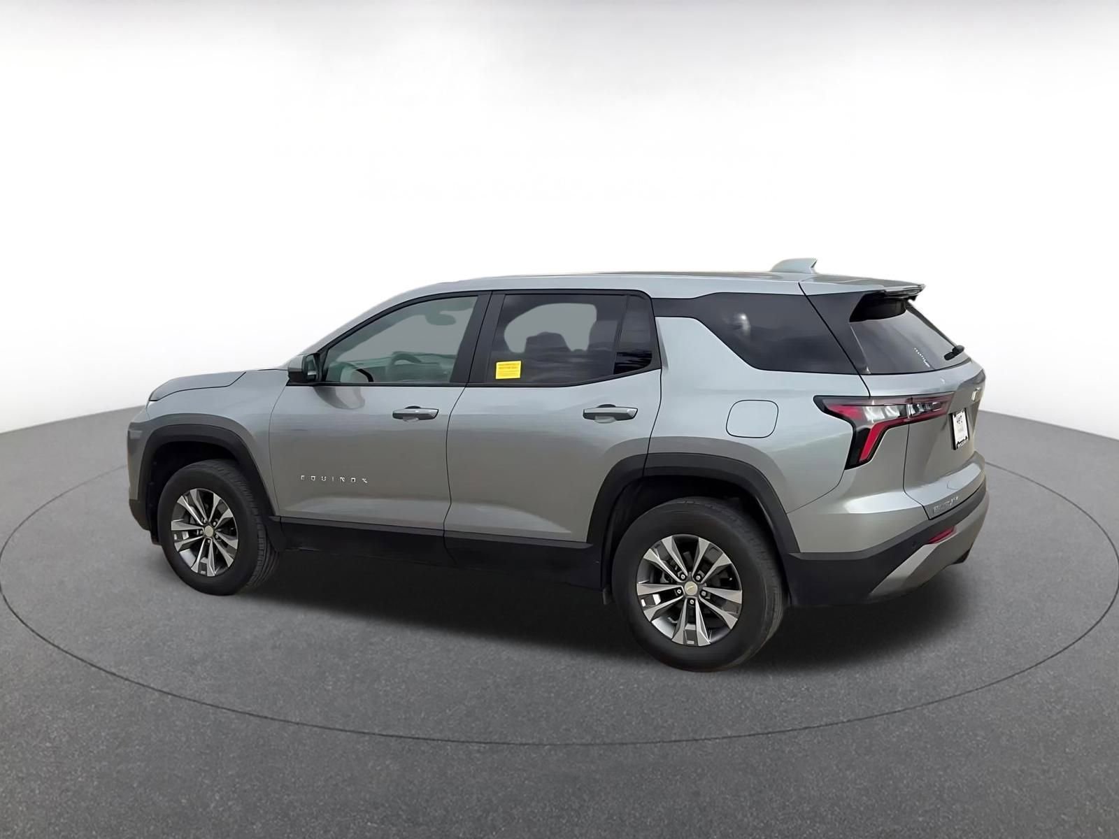 Thumbnail: 2025 Chevrolet Equinox - 10