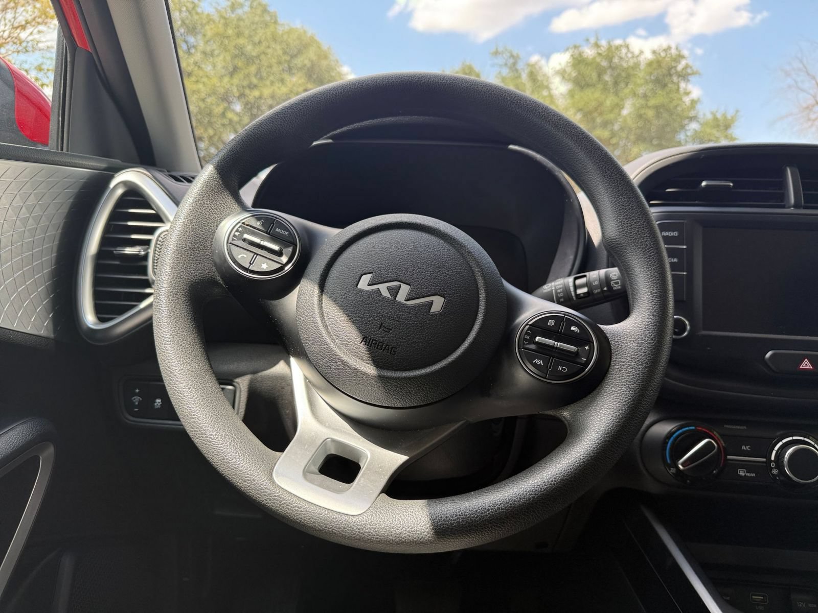 Thumbnail: 2025 Kia Soul - 28