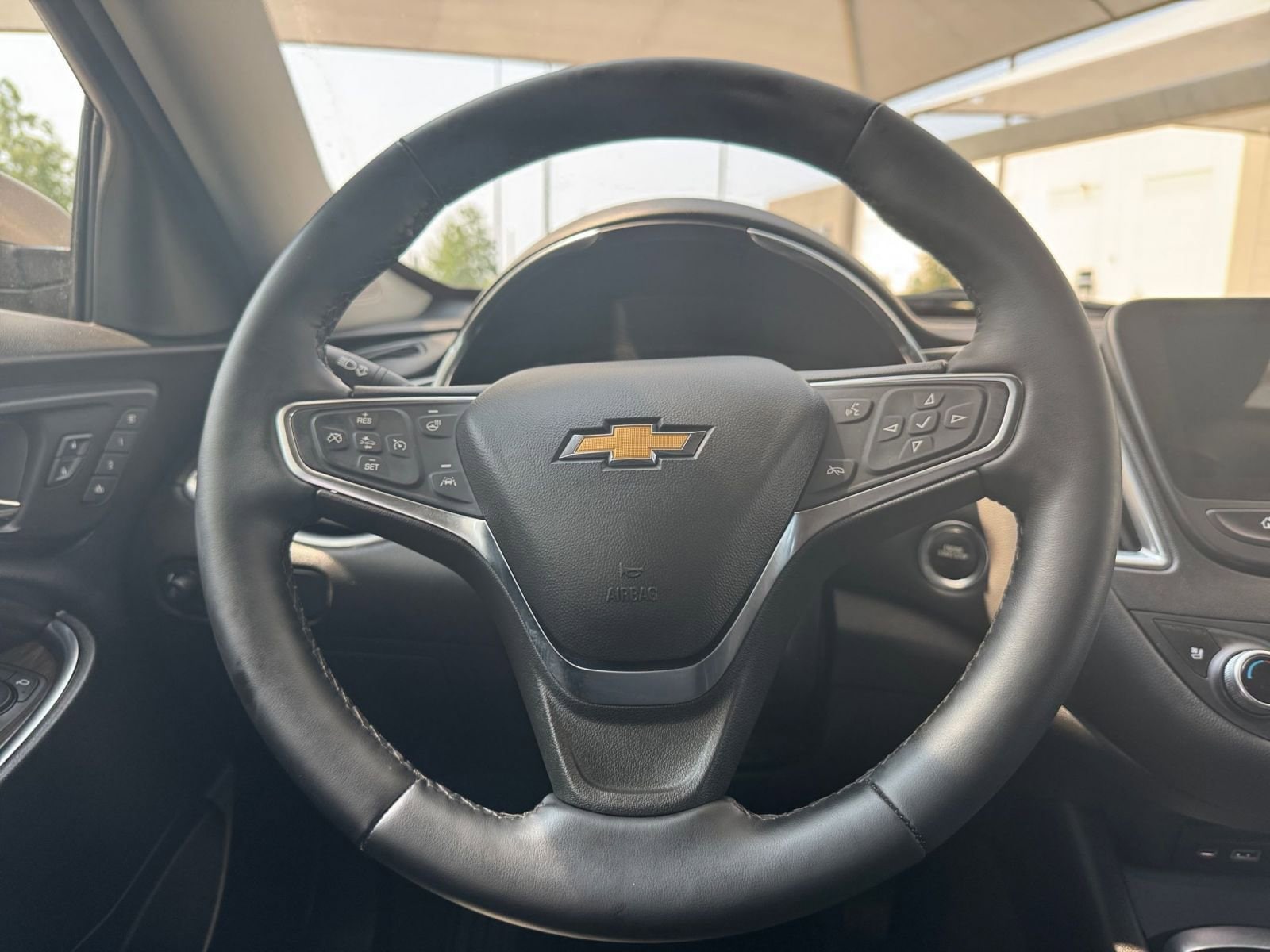Thumbnail: 2024 Chevrolet Malibu - 28