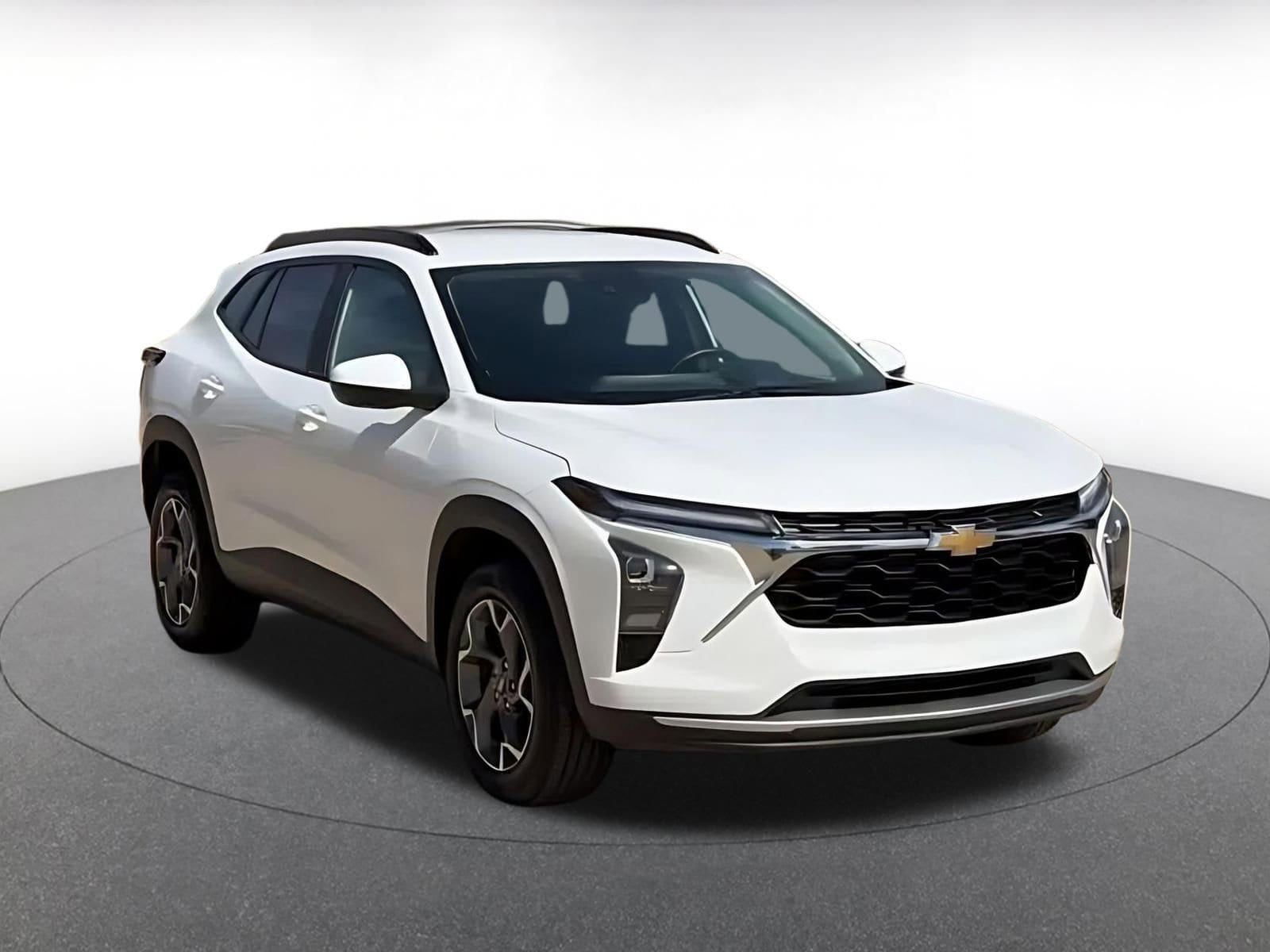 Thumbnail: 2025 Chevrolet Trax - 3