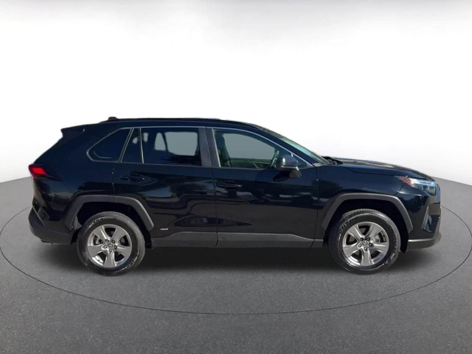 Thumbnail: 2025 Toyota RAV4 - 16