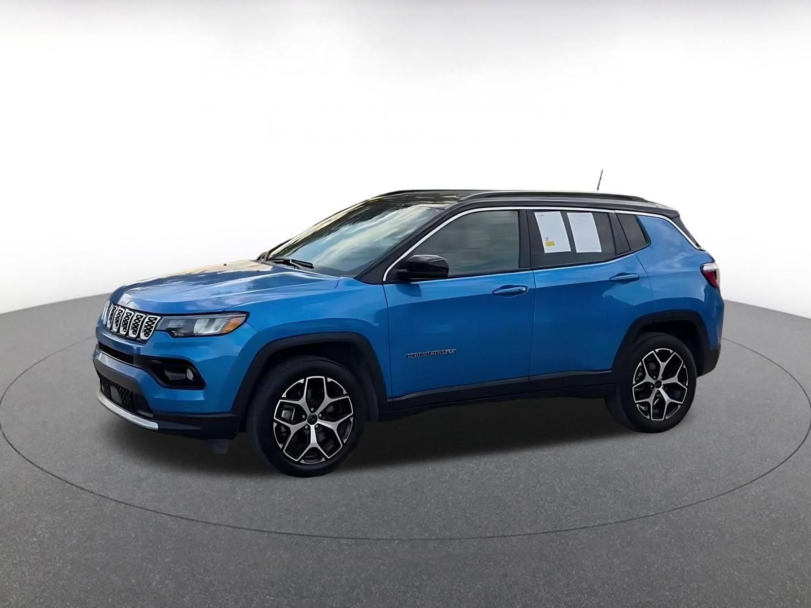 Thumbnail: 2025 Jeep Compass - 9