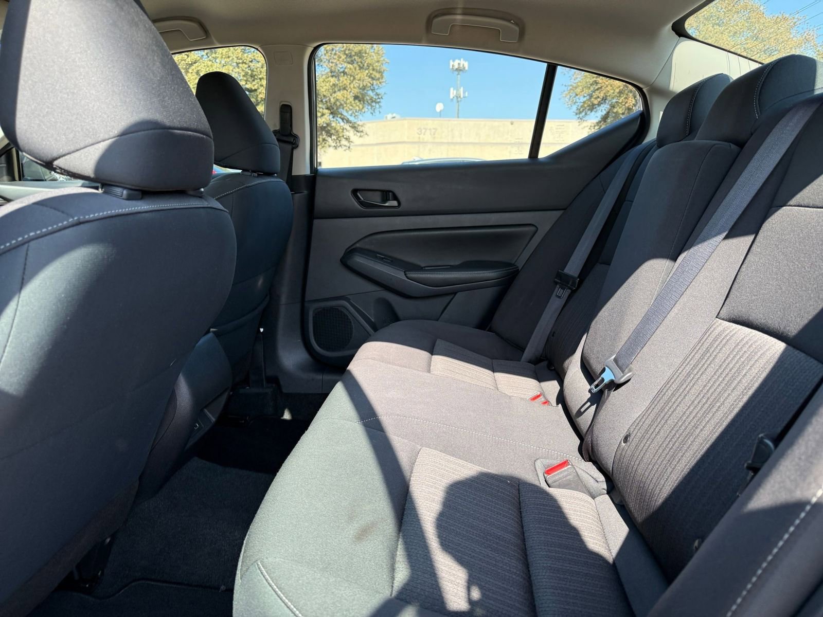 Thumbnail: 2025 Nissan Altima - 25