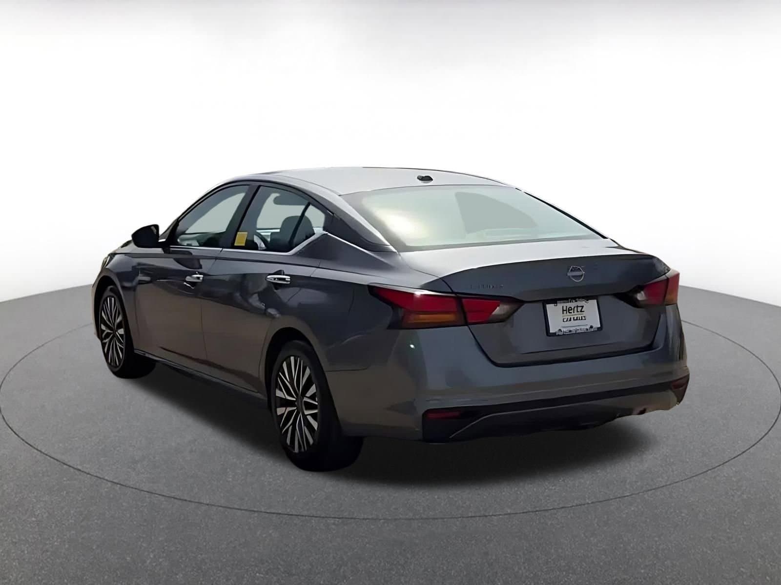 Thumbnail: 2025 Nissan Altima - 11